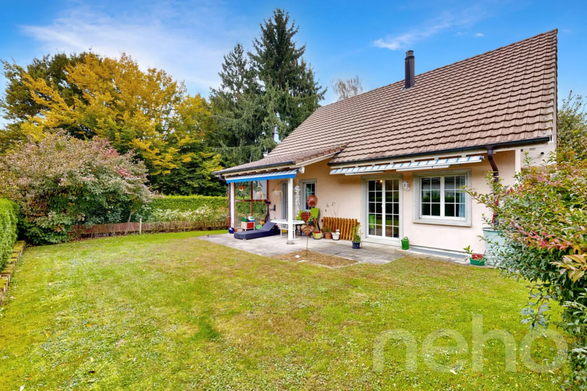Freistehendes 5.5-Zimmer Einfamilienhaus mit Garten