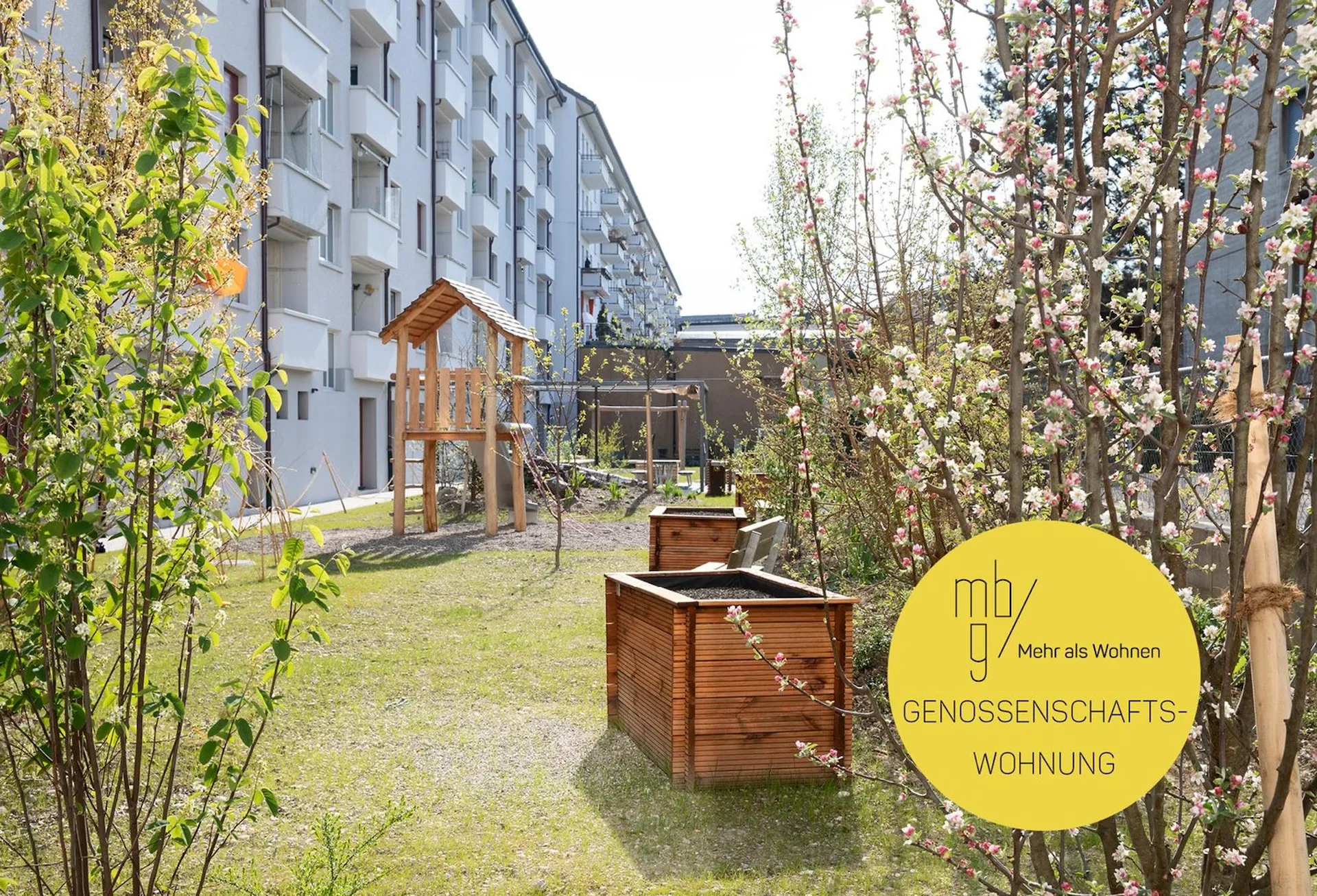 Family-friendly 3-room cooperative apartment by the meadow