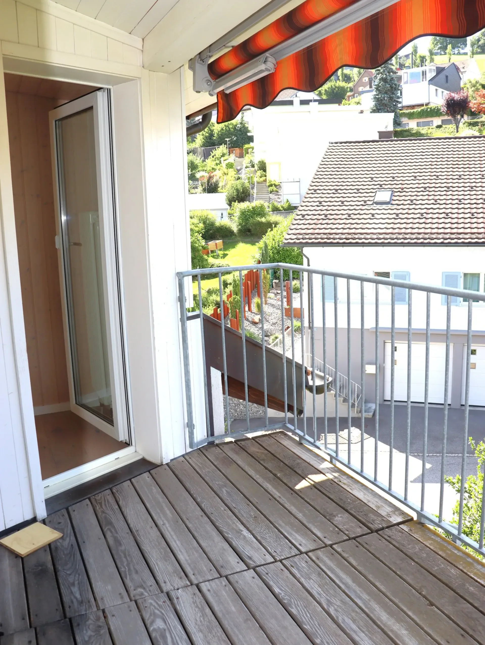 originelle 3.5 Zi.-DACH-Wohnung mit Balkon