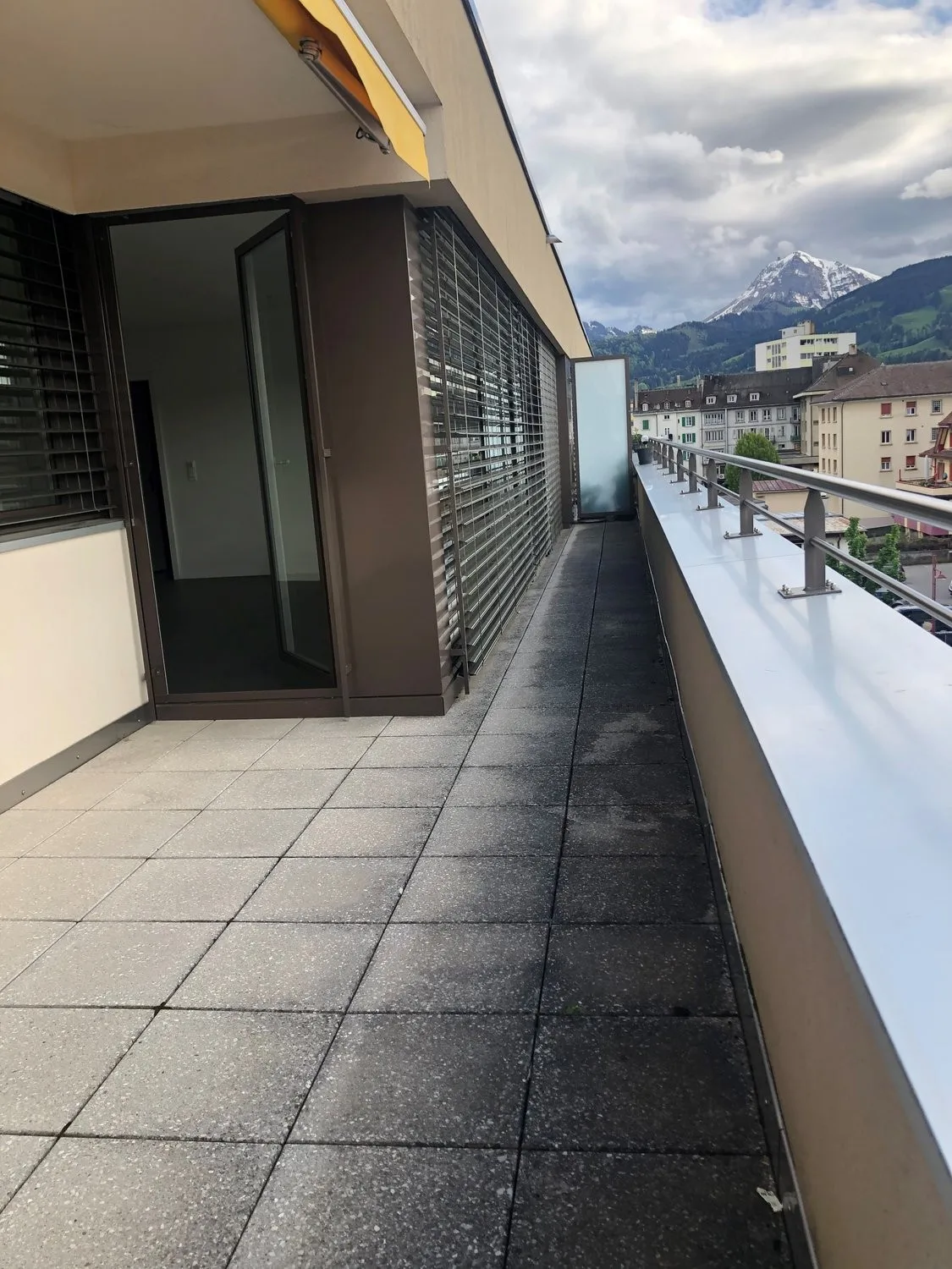 LUMINEUX logement de 2½ pièces
