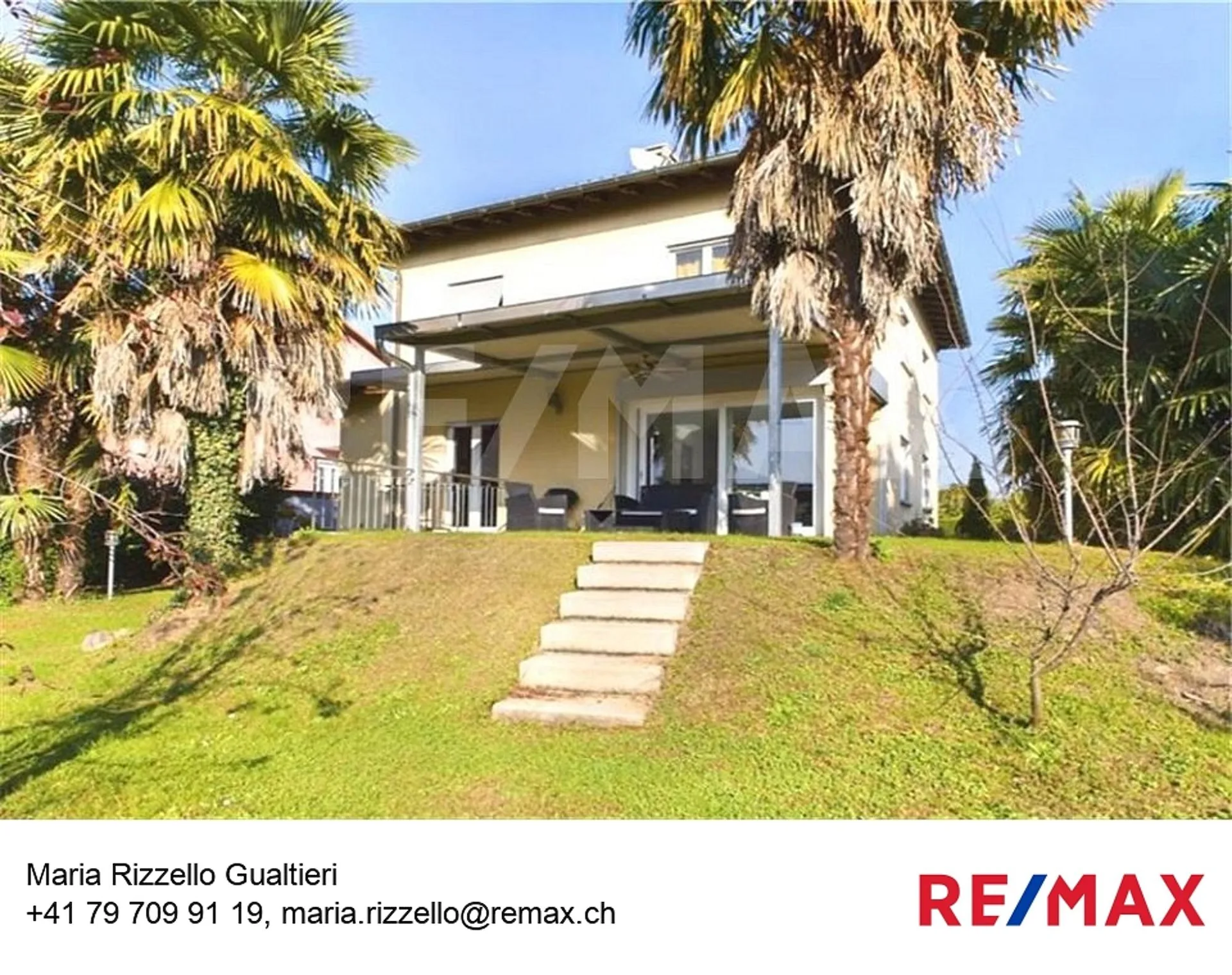 ESCLUSIVA VILLA 6.5 CON GIARDINO VICINA AL LAGO A CASLANO