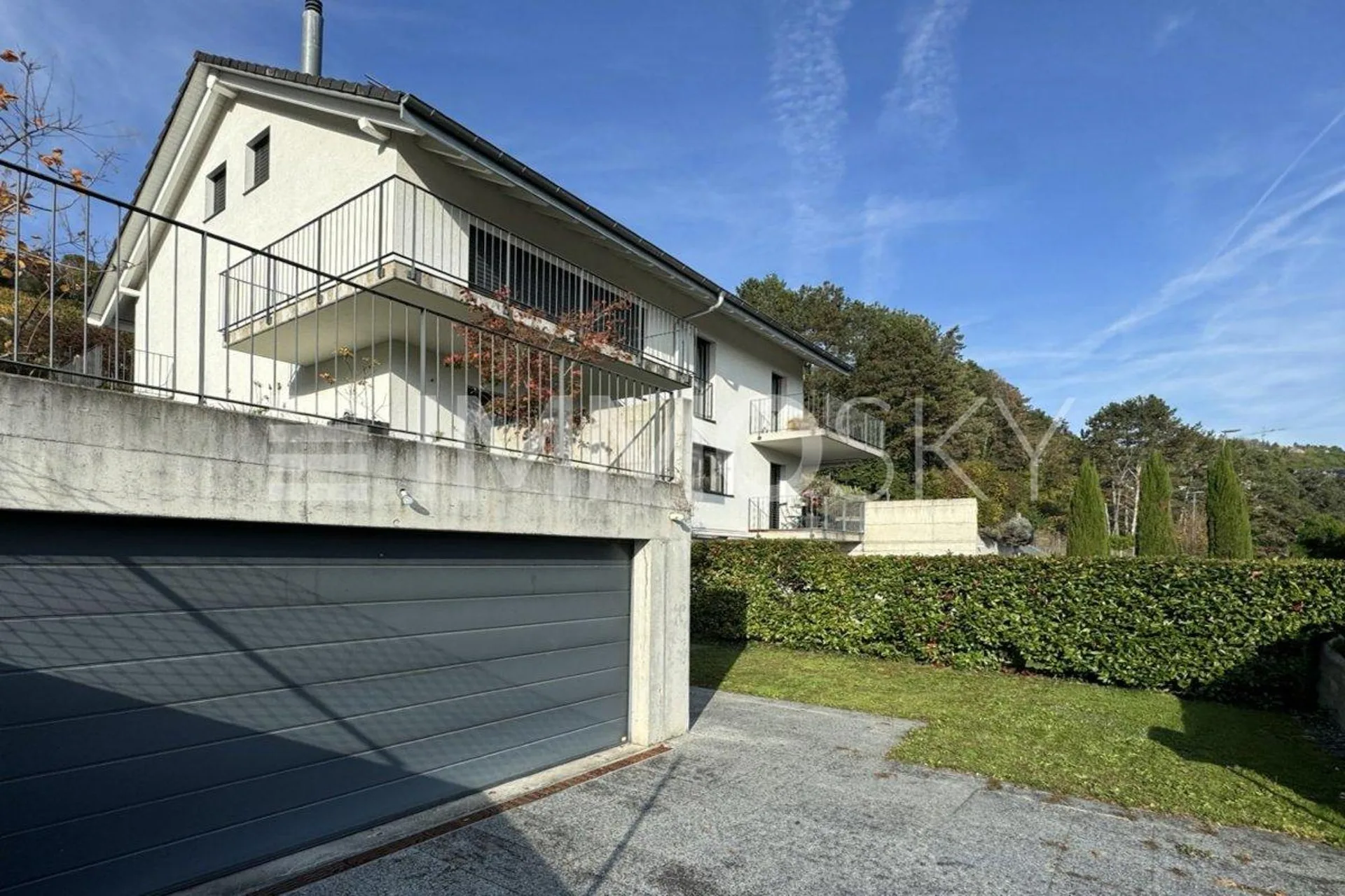 Exclusivité – Superbe villa mitoyenne d’angle à Pully