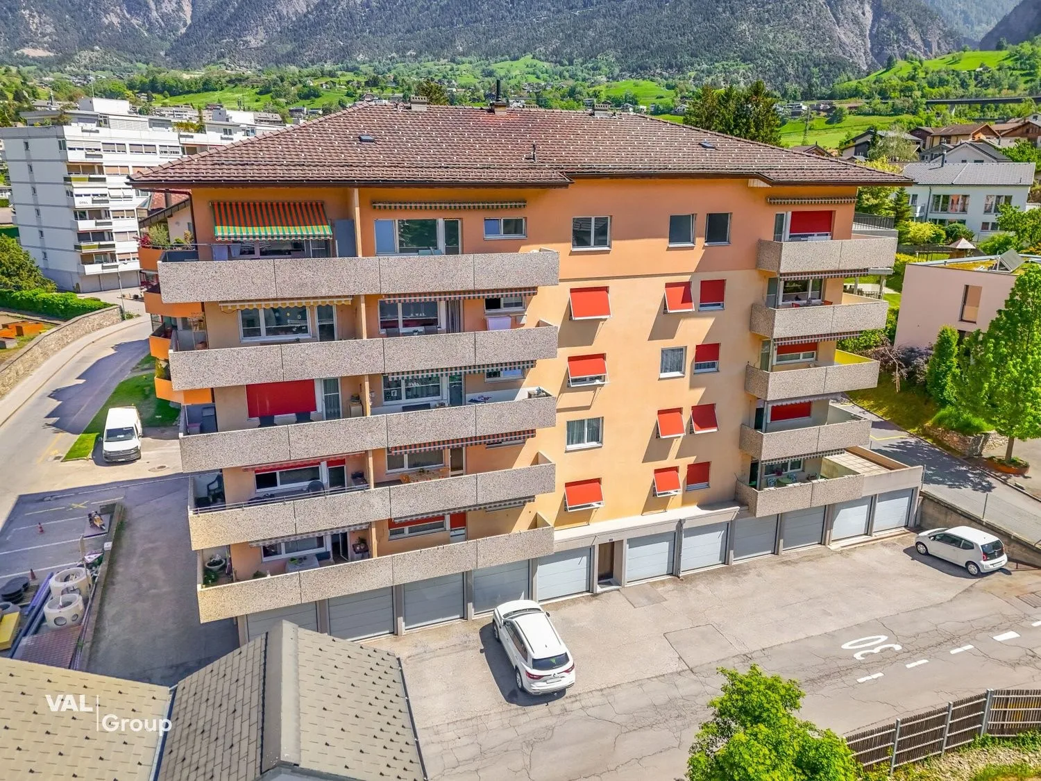 Komplett renovierte 4.5-Zimmerwohnung in Glis - Neubau-Standard ab Juli verfügbar