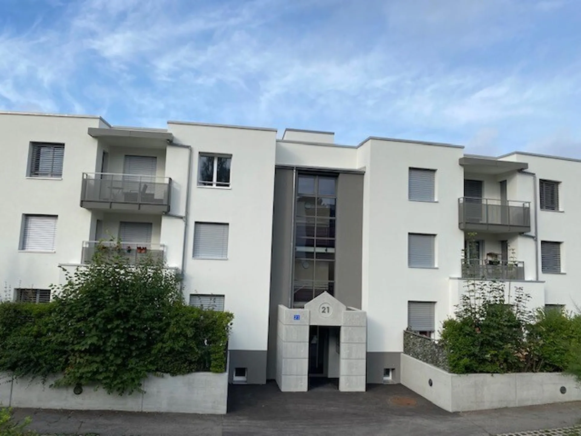 - 1. NETTMIETE ANGEBOTEN - Wohnung in einer familienfreundlichen Gegend!