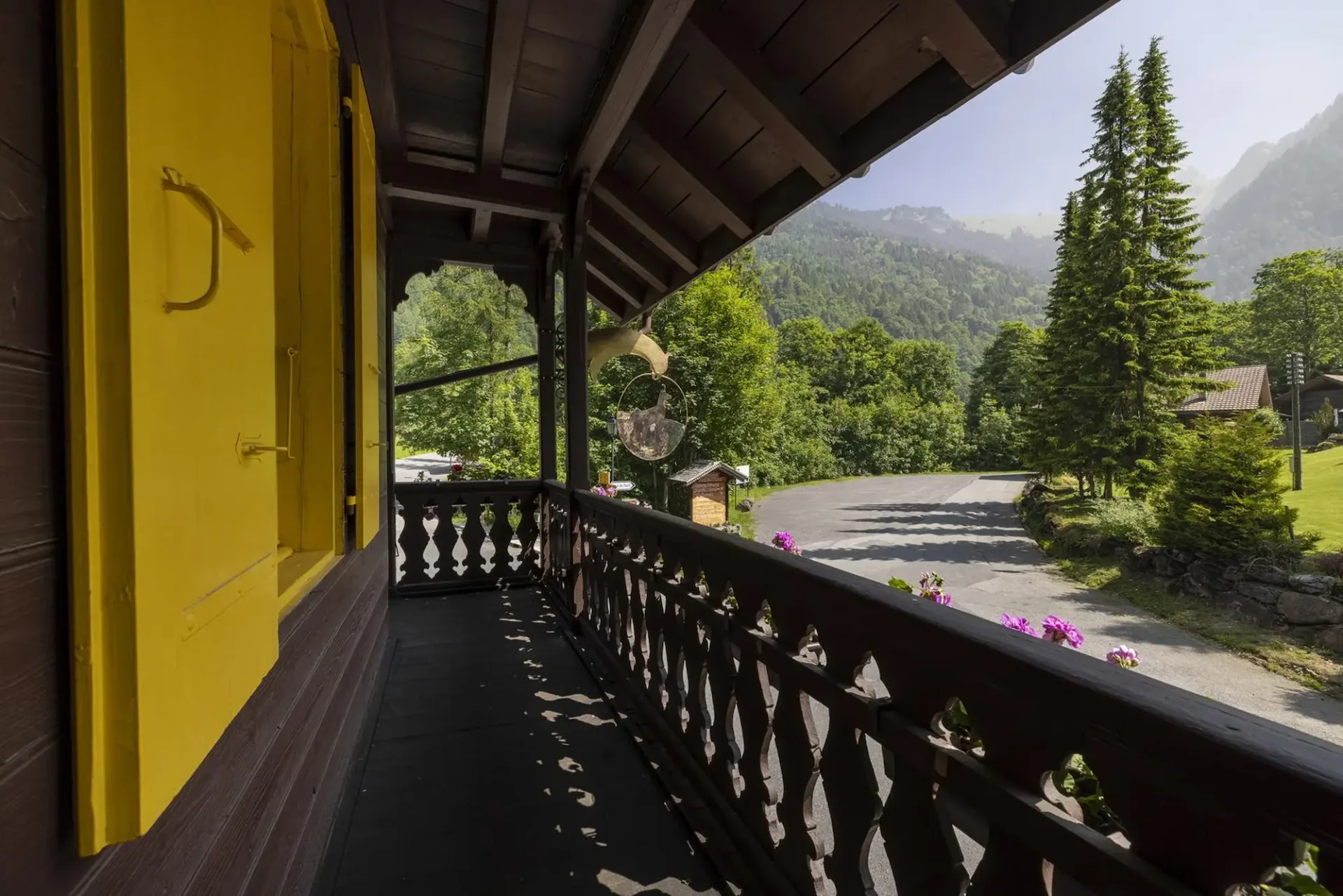 Chalet individuel de 6.5 pièces dans le hameau des Plans-sur-Bex