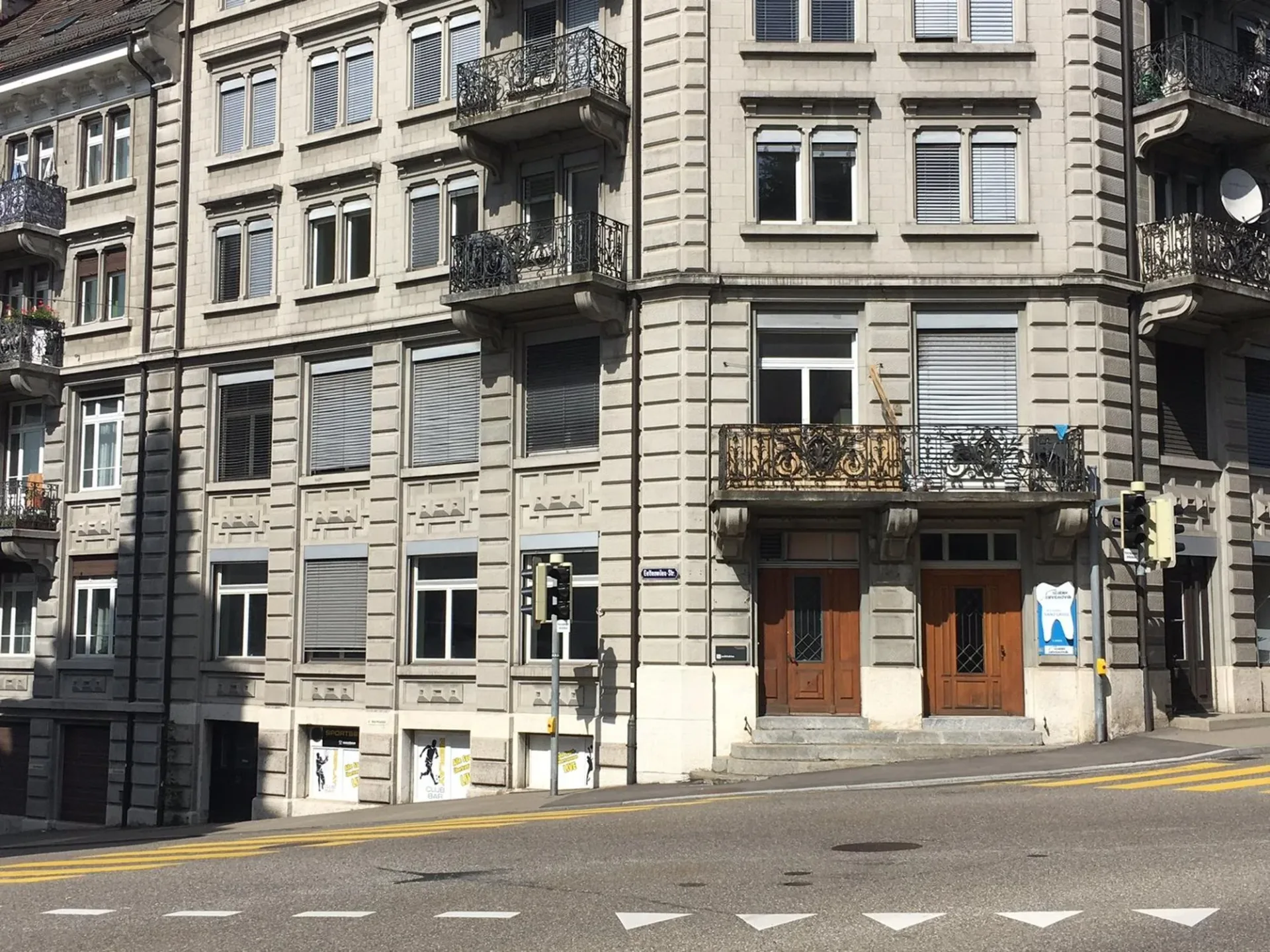 Charmante 3,5-Zimmer-Dachwohnung an zentraler Lage