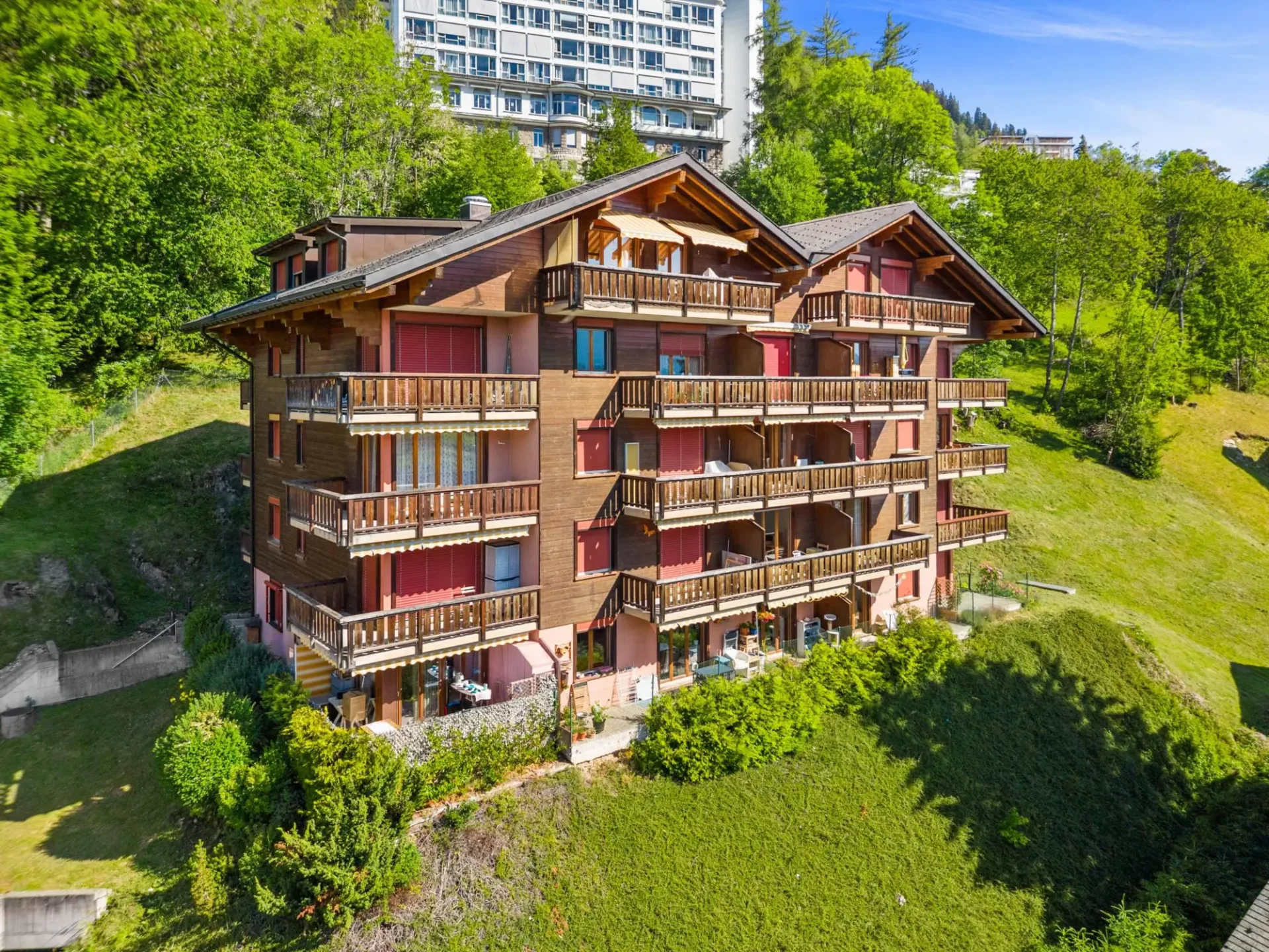 Schönes 2.5-Zimmer-Apartment mit Balkon