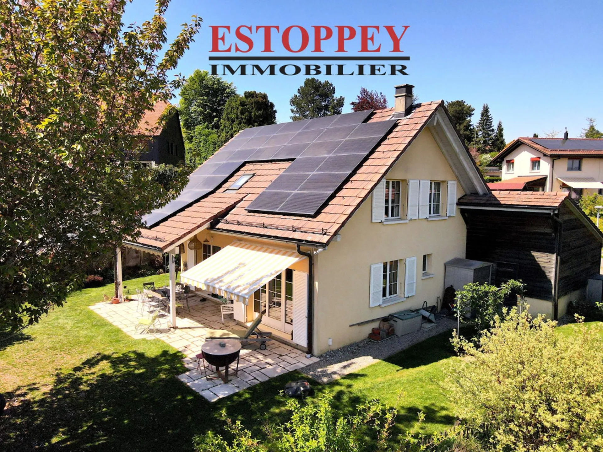 Villa mit 5,5 Zimmern im Zentrum des Dorfes
