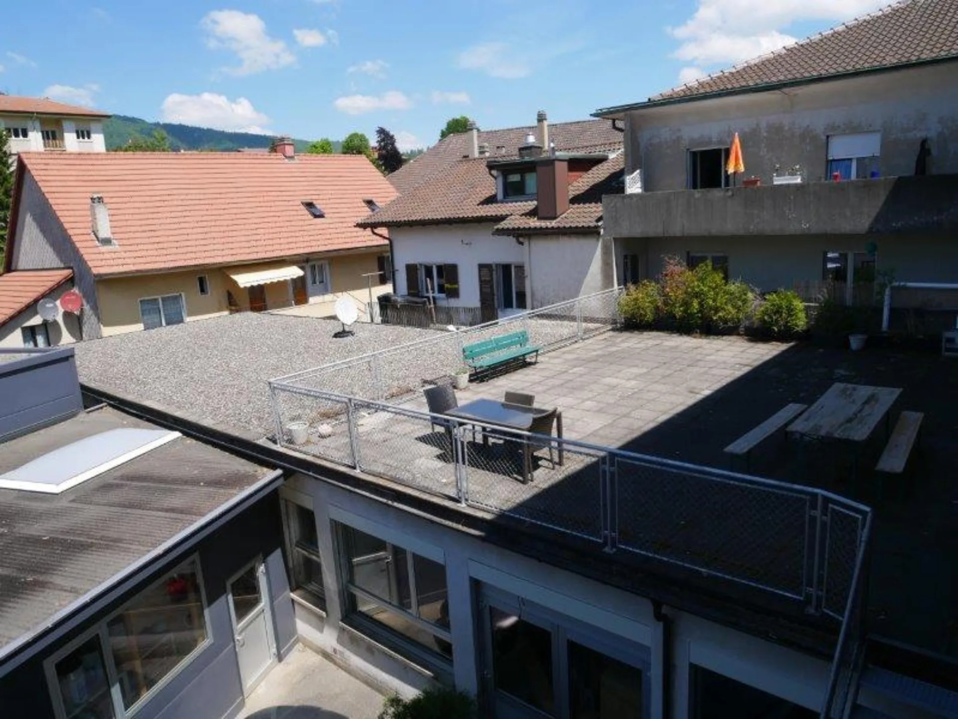 Charmantes 2.5-Zimmer-Wohnung mit Balkon in Bévilard