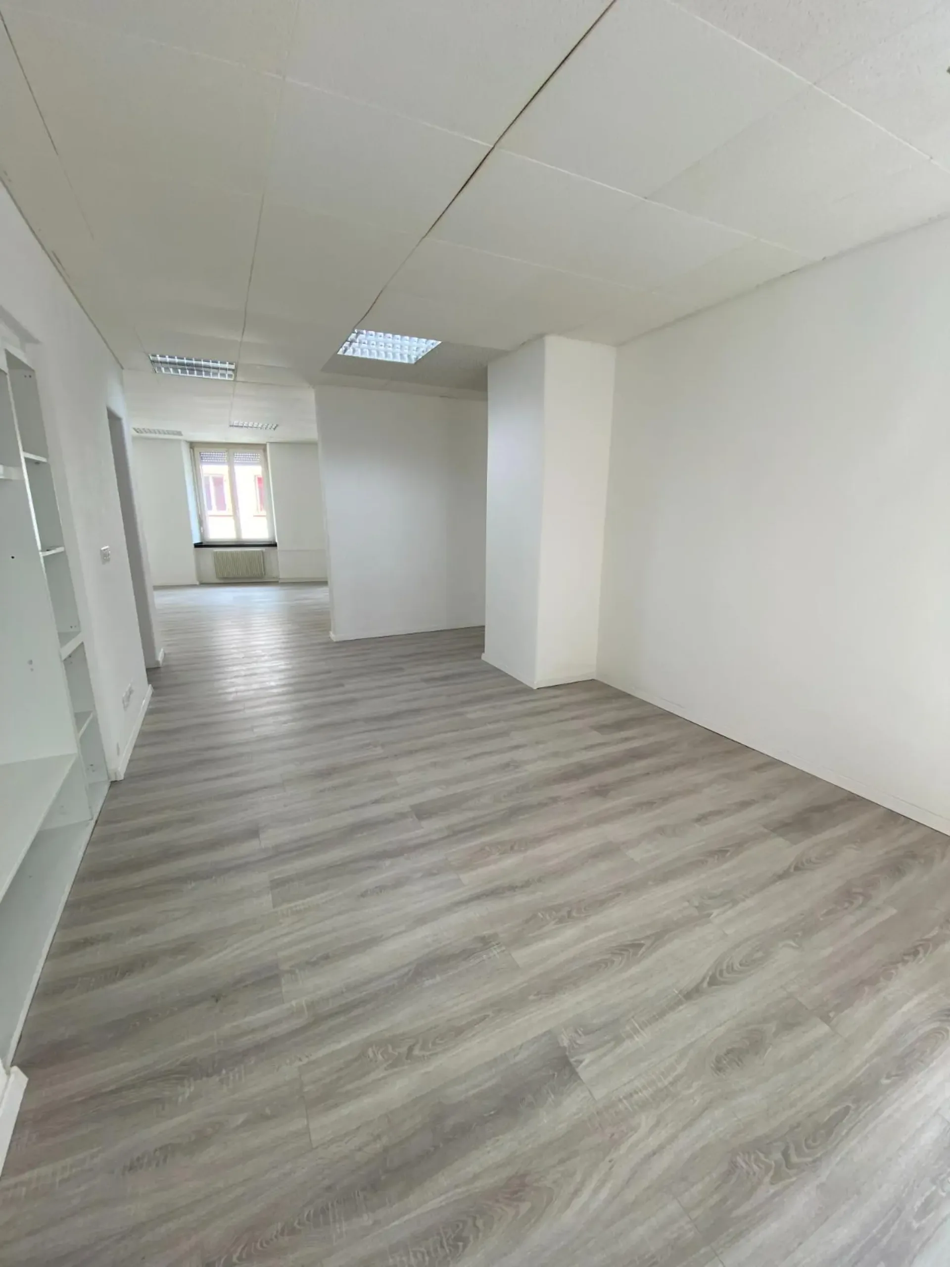 Sehr schöne Büros / Gewerbeflächen von 90 m2 in Delémont