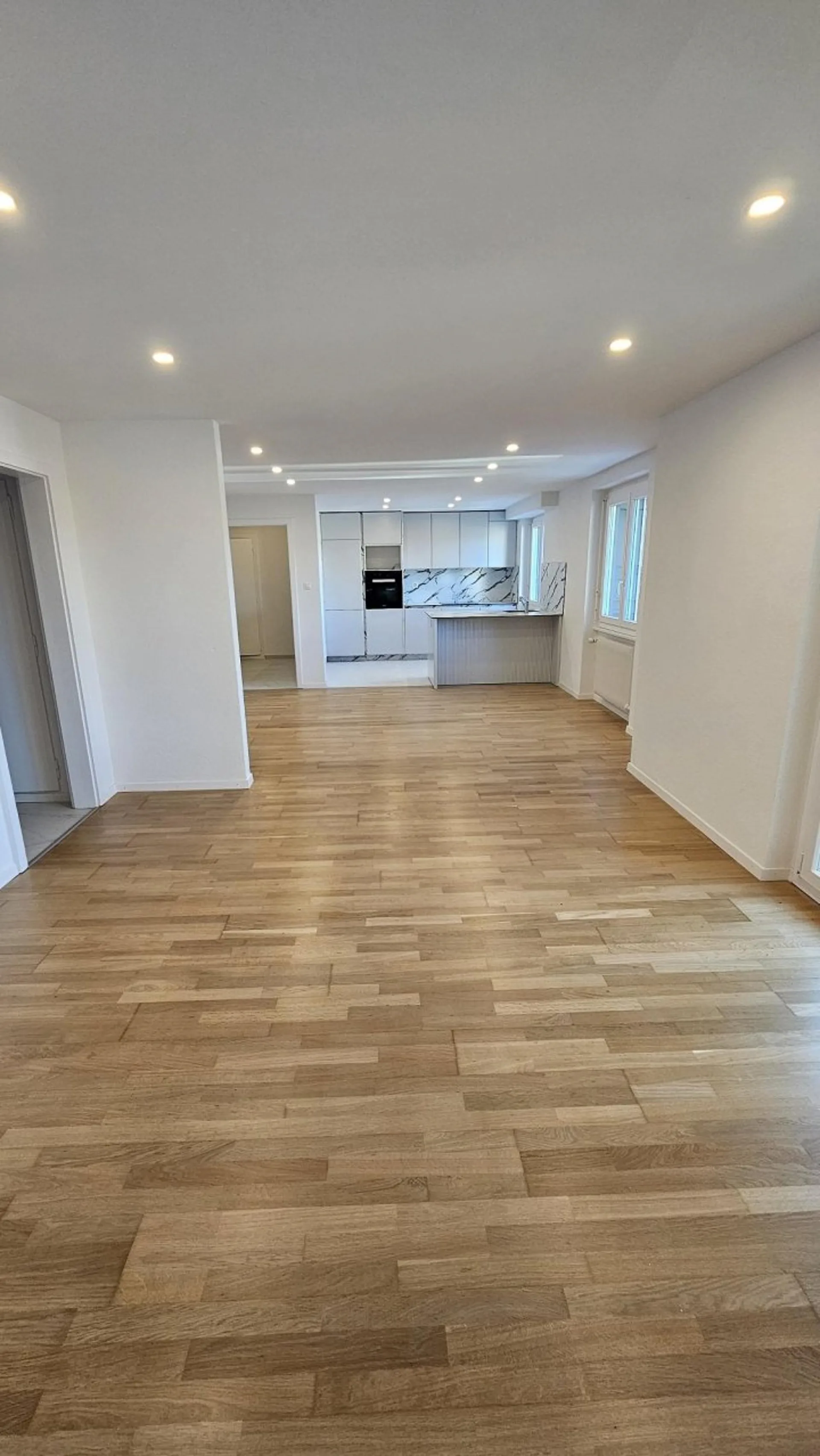 05740 - 4½-Zimmer-Wohnung 1. Miete netto angeboten - Grand-Rue 30 - Les Brenets