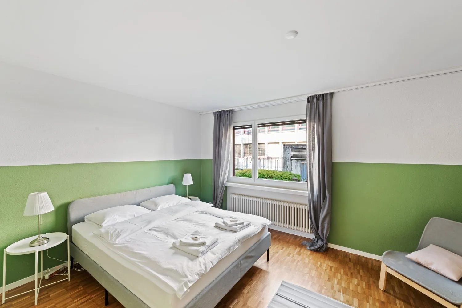Möbliertes WG-Zimmer im Zentrum von Kloten – Befristet bis 31.03.2027
