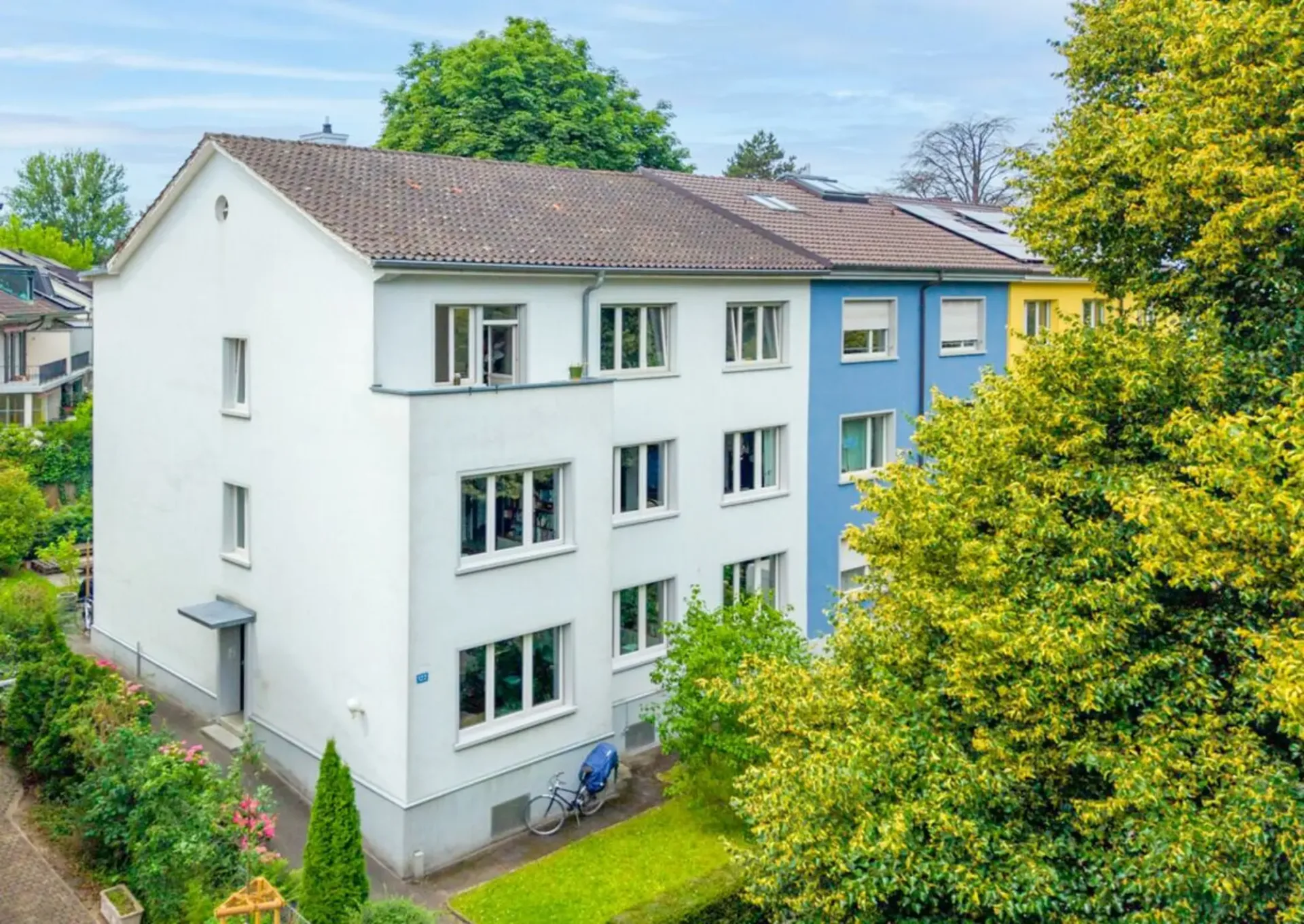 Mehrfamilienhaus an ruhiger Lage auf dem Basler Bruderholz
