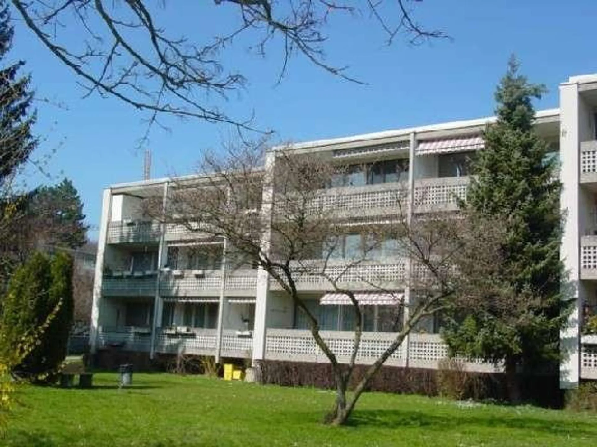 Grosszügige 3.5-Zimmerwohnung im Grünen!
