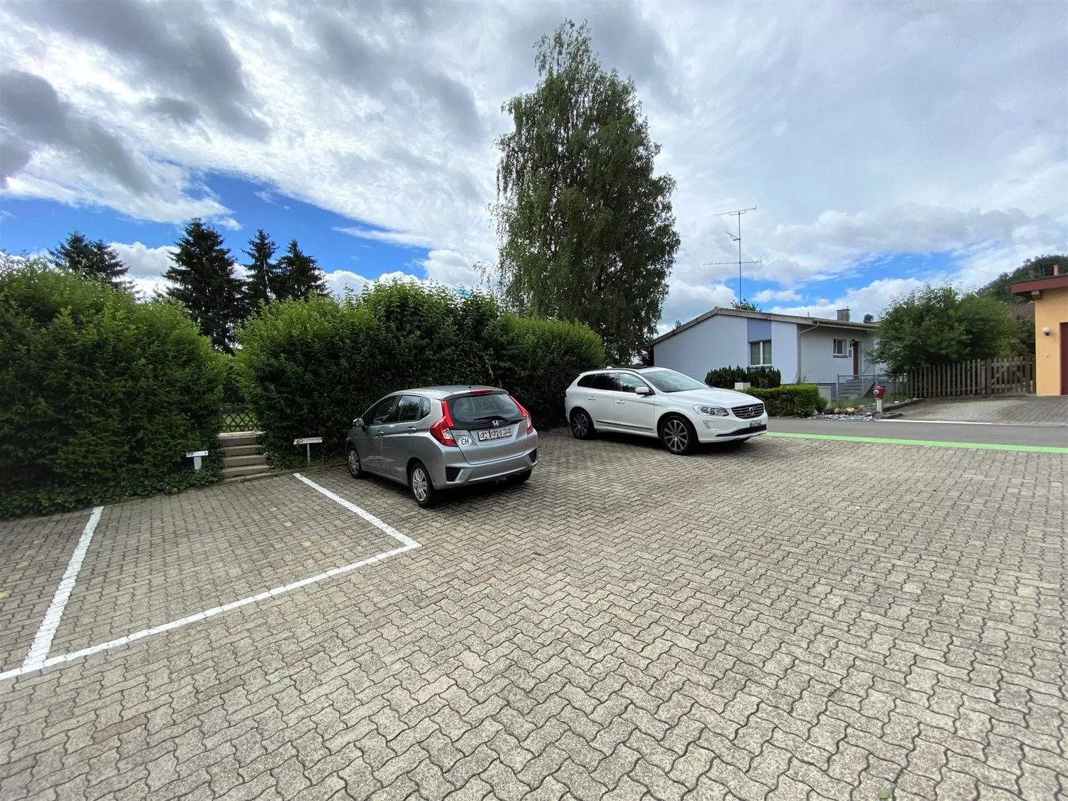 Aussenparkplatz in Schönenberg a.d. Thur zu vermieten
