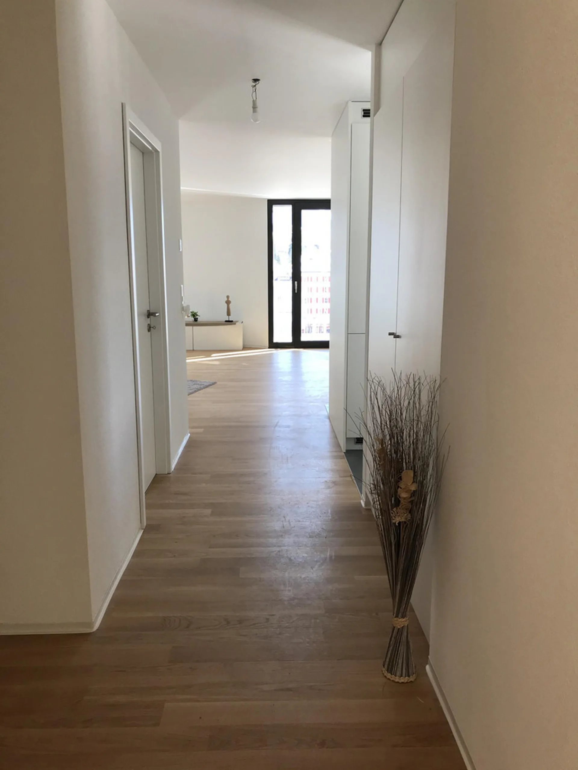 Apartment with 4.5 rooms and balcony