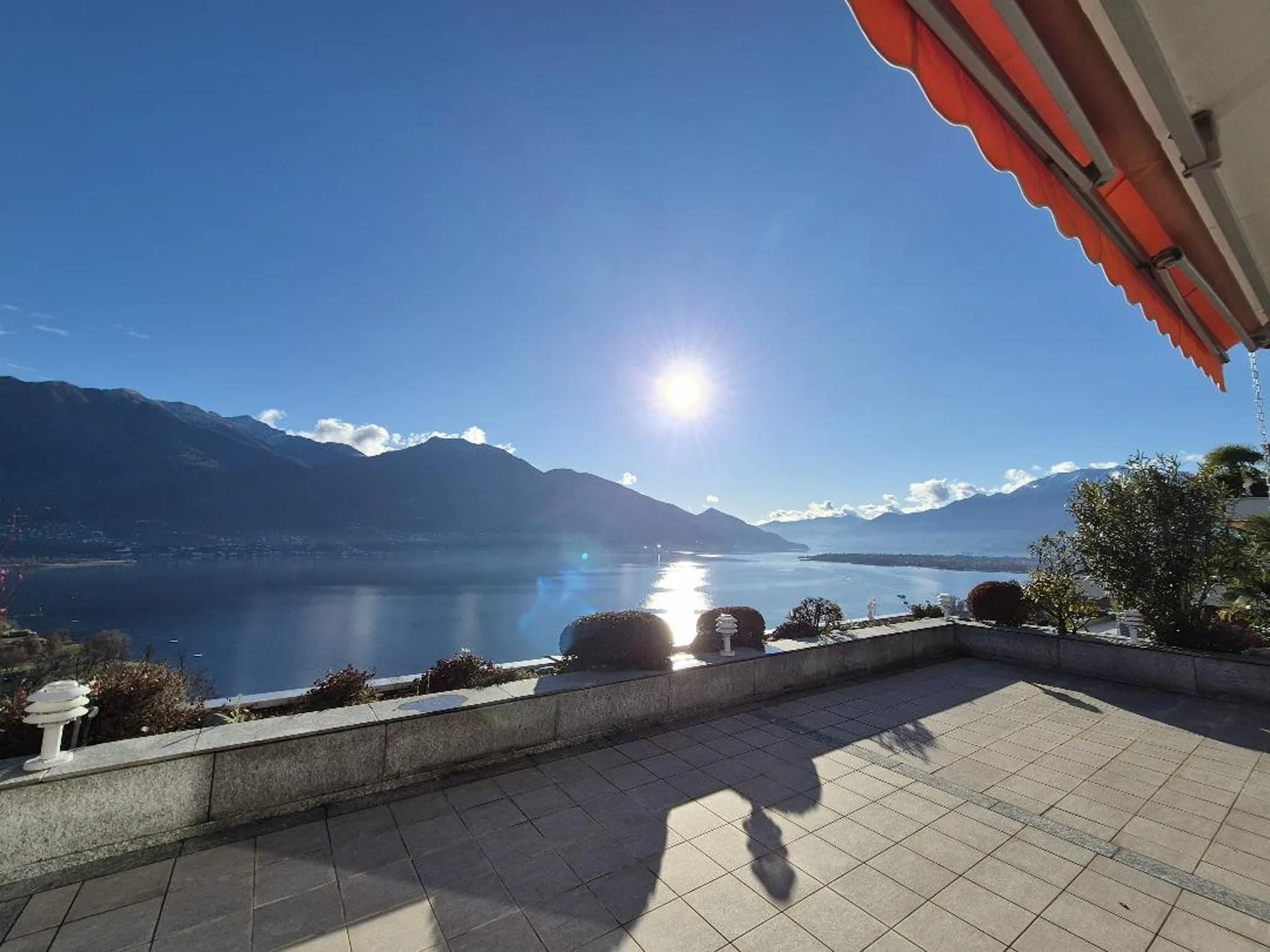 Exklusive 4.5-Zimmer-Terrassenwohnung mit Panoramablick in Minusio