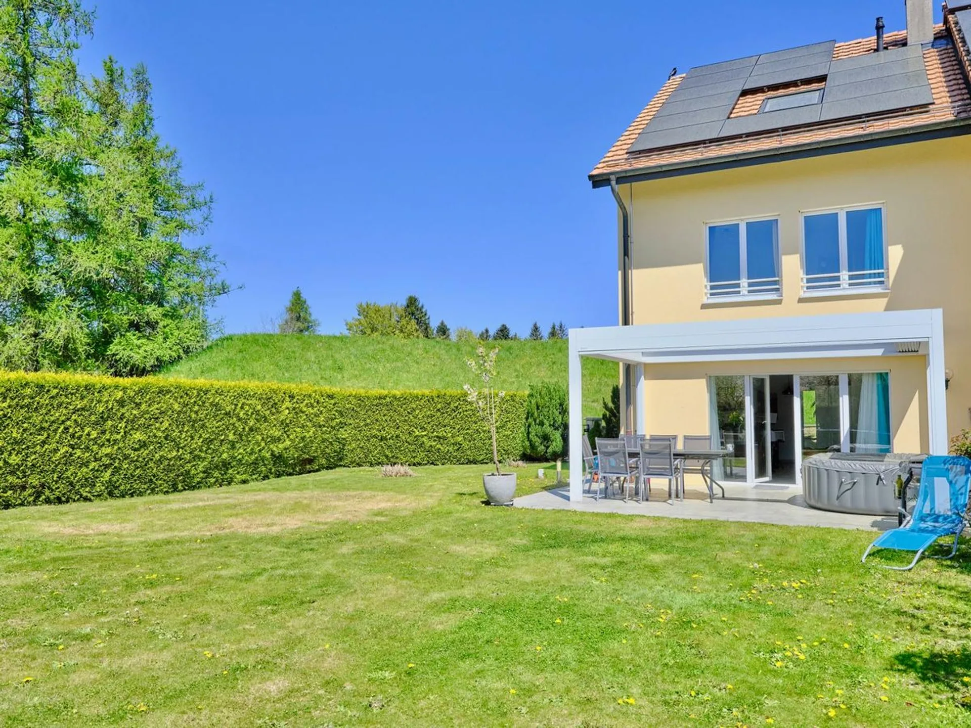 Sehr schönes Villa mit großem Dachgarten