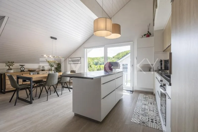 Appartement 4.5 pces de 131 m2 à 10 min. de Orbe