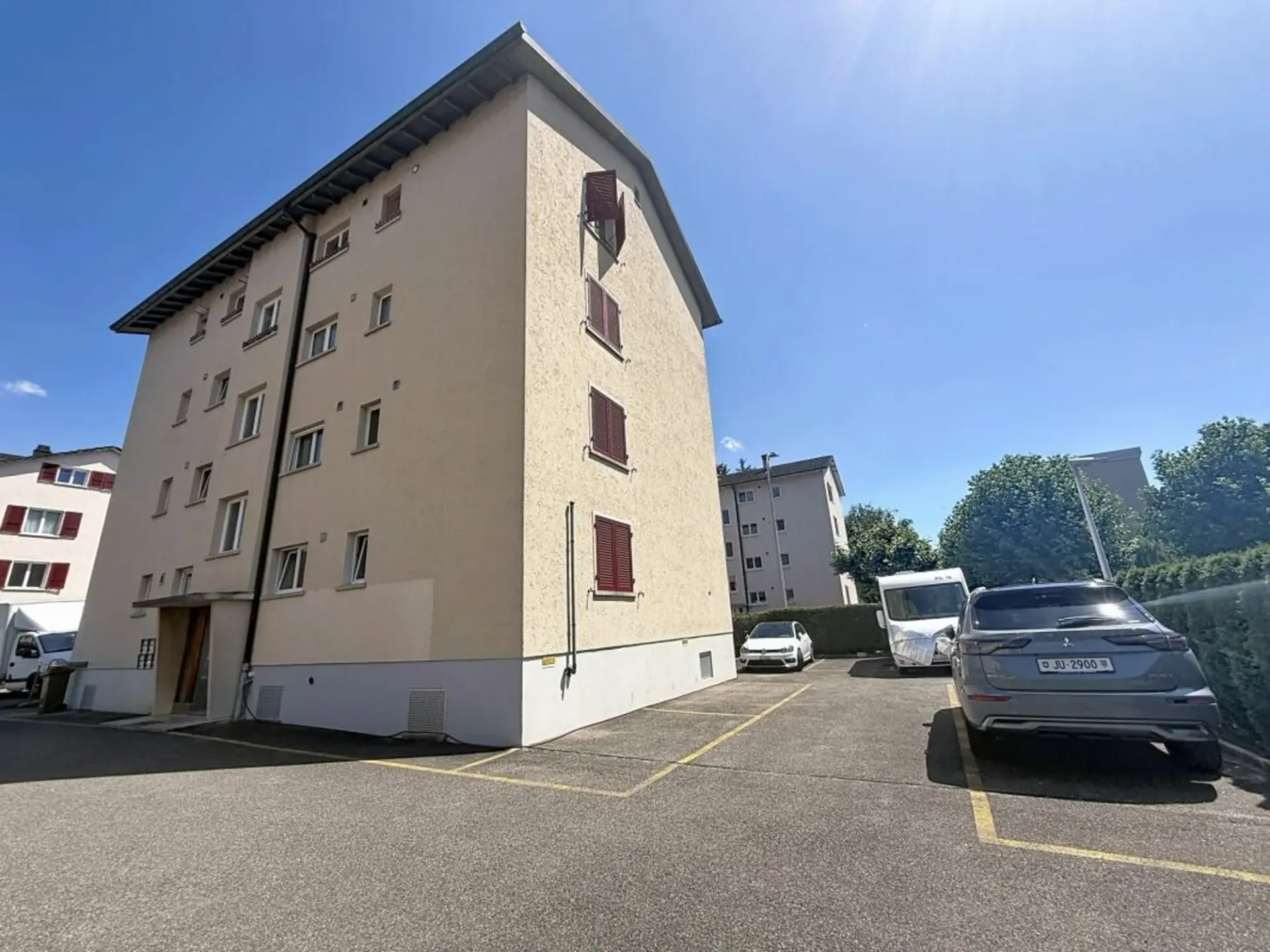 Sehr schönes und geräumiges 3.5-Zimmer-Apartment in Delémont