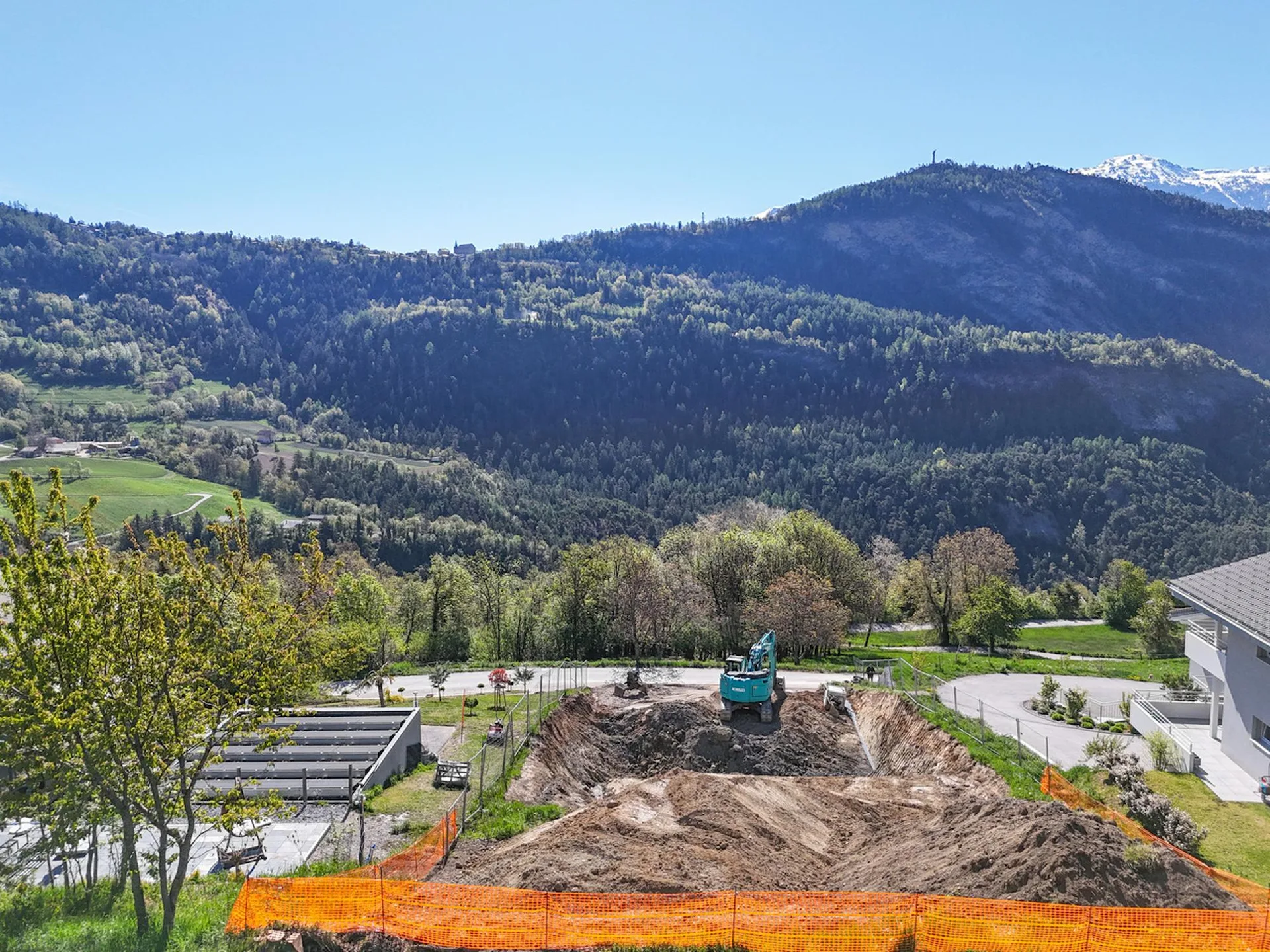 AYENT, prächtiges und großes DACHGESCHOSS mit Blick - RUHIG und Terrasse von 140 m2