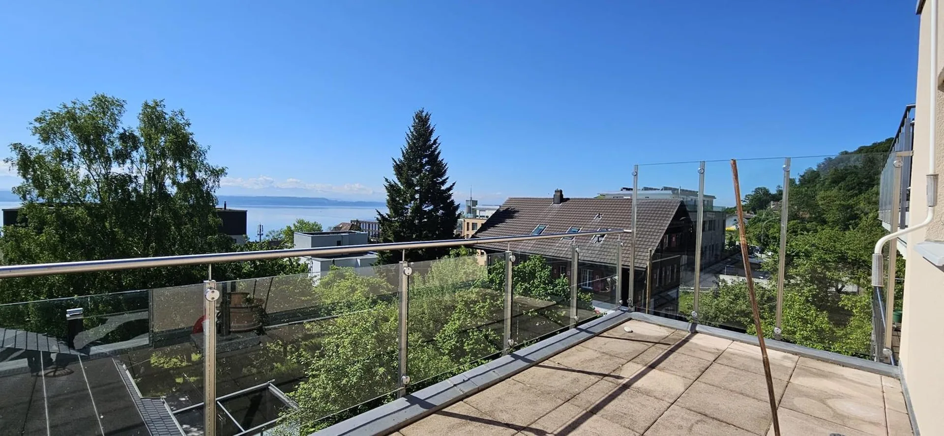 Prächtige 4.5-Zimmer-Duplexwohnung mit Seeblick in Neuchâtel