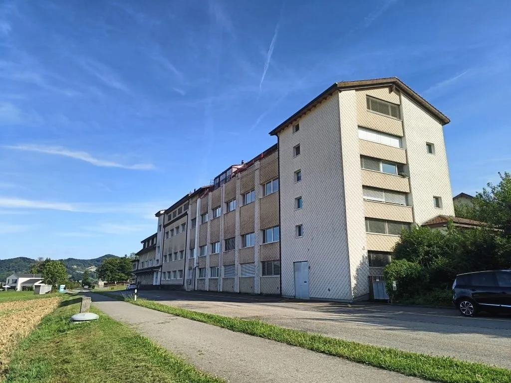 WOHNEN MIT AUSBLICK INS GRÜNE | SONNIGER GARTENPLATZ ZUR MITBENÜTZUNG | SINGLE-WOHNUNG SUCHT DICH