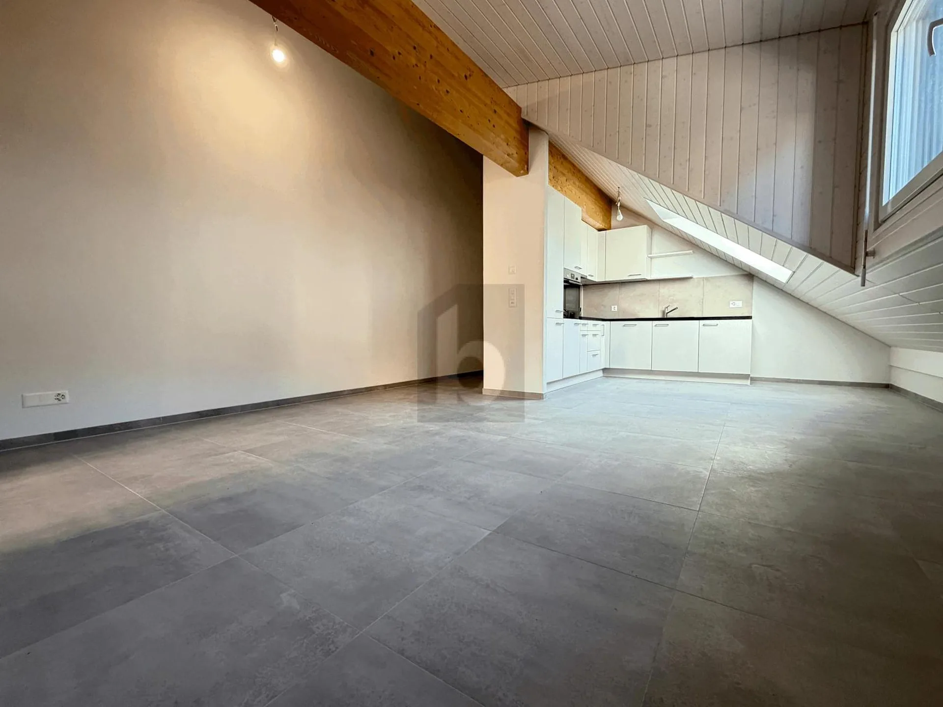 AU CENTRE DU VILLAGE - NEUF  (LOT5)