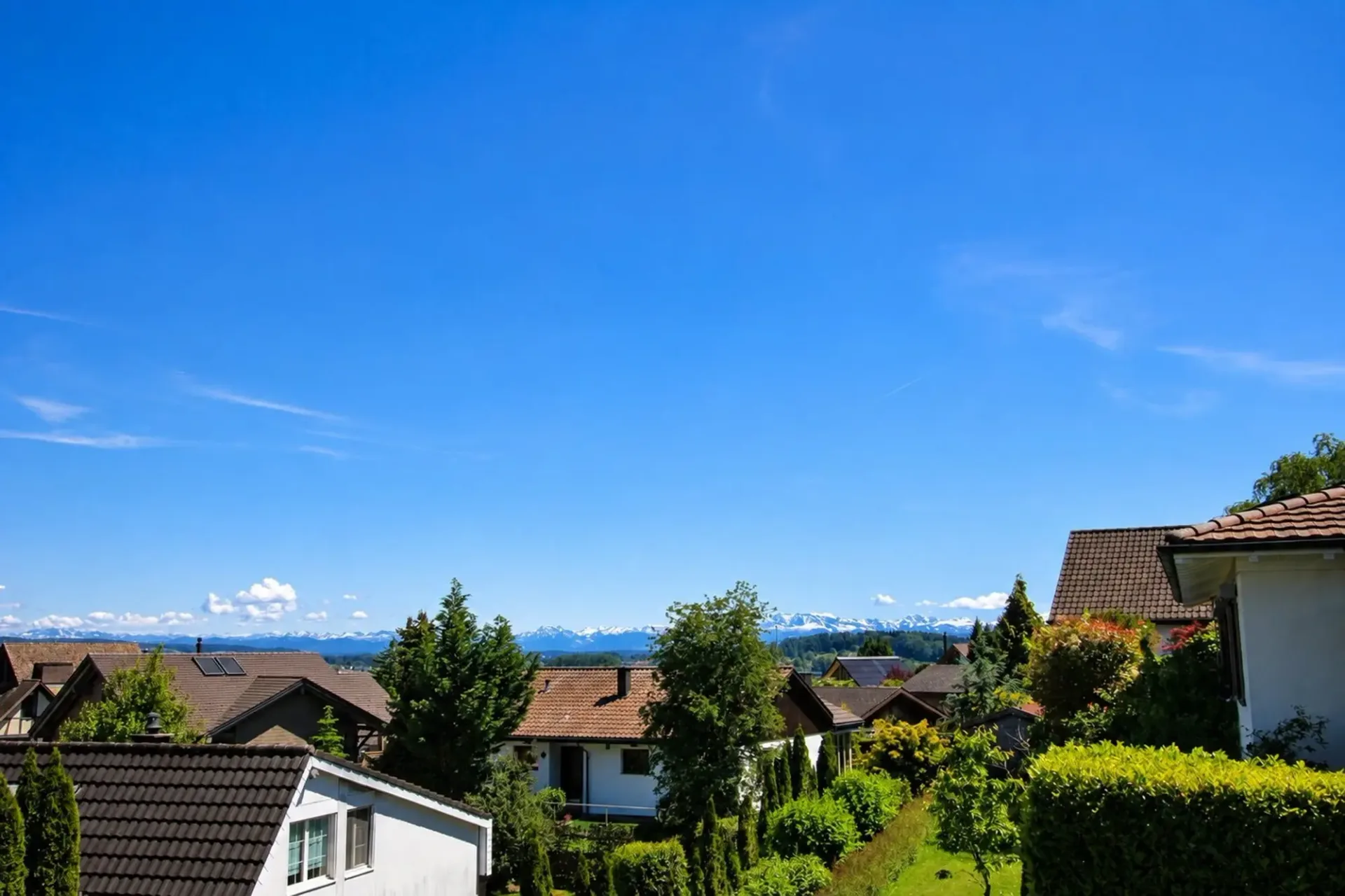 Attraktives 5½-Zimmer Einfamilienhaus mit Garage im steuergünstigen Neerach