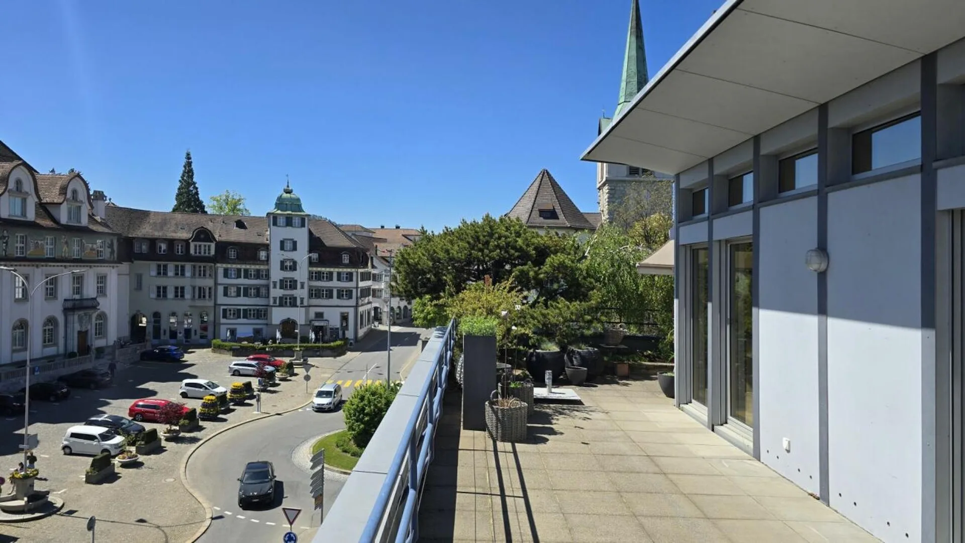 Exclusive 5.5-room attic apartment
