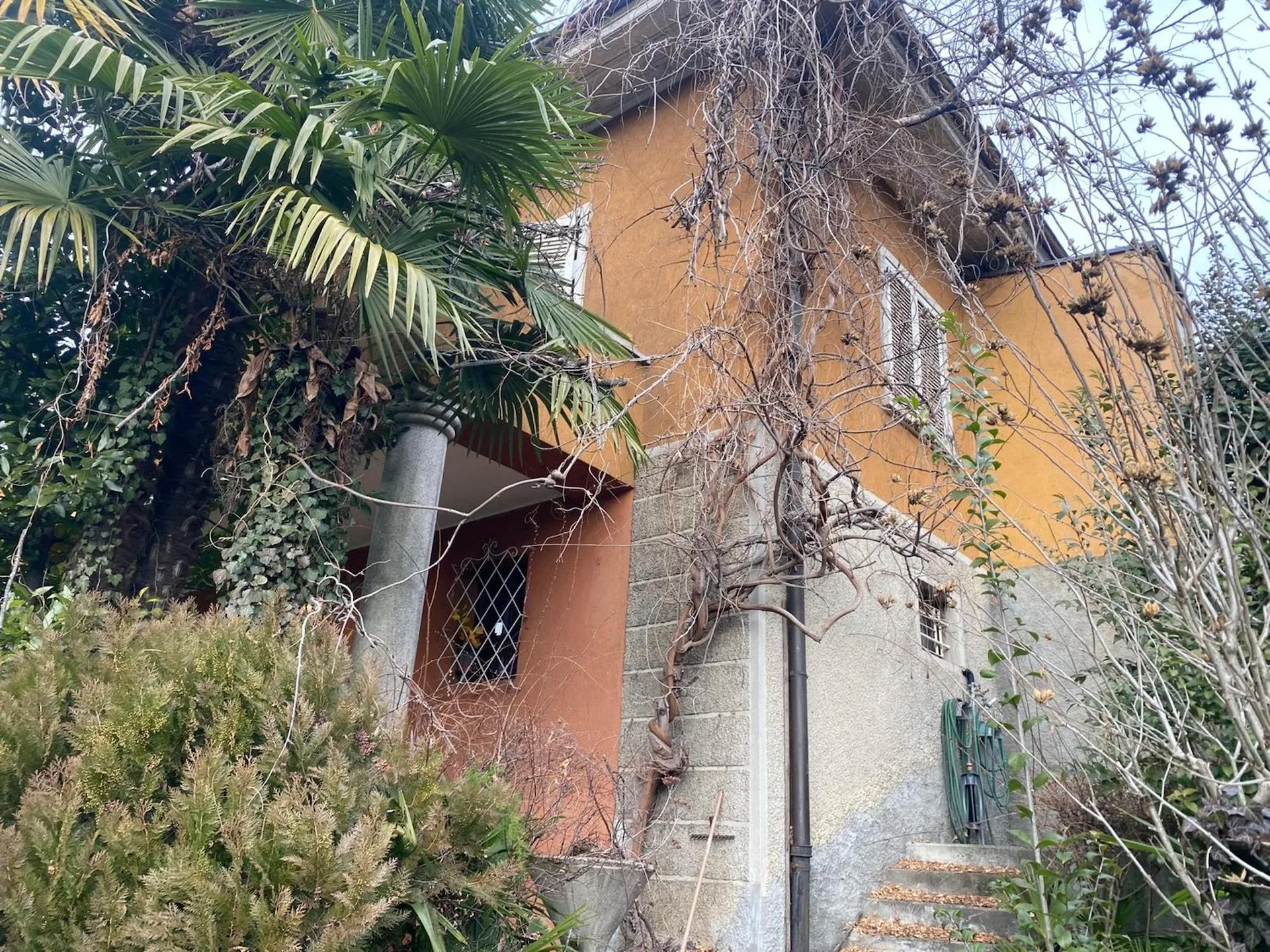 Casa Signorile Ticinese anni '60 da ristrutturare