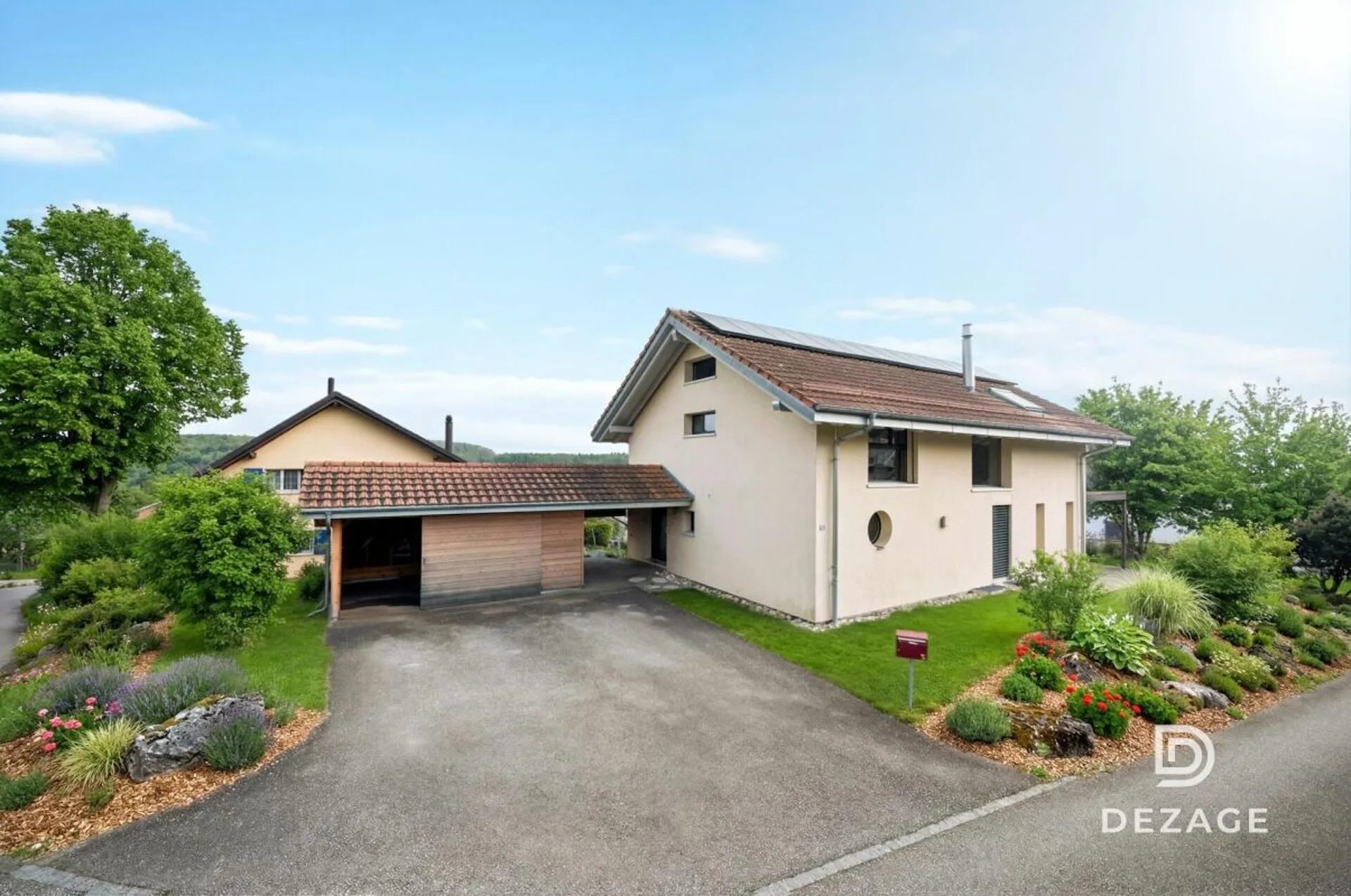 Beautiful family villa in a quiet village, 4 minutes from Sarraz and 7 minutes from Cossonay