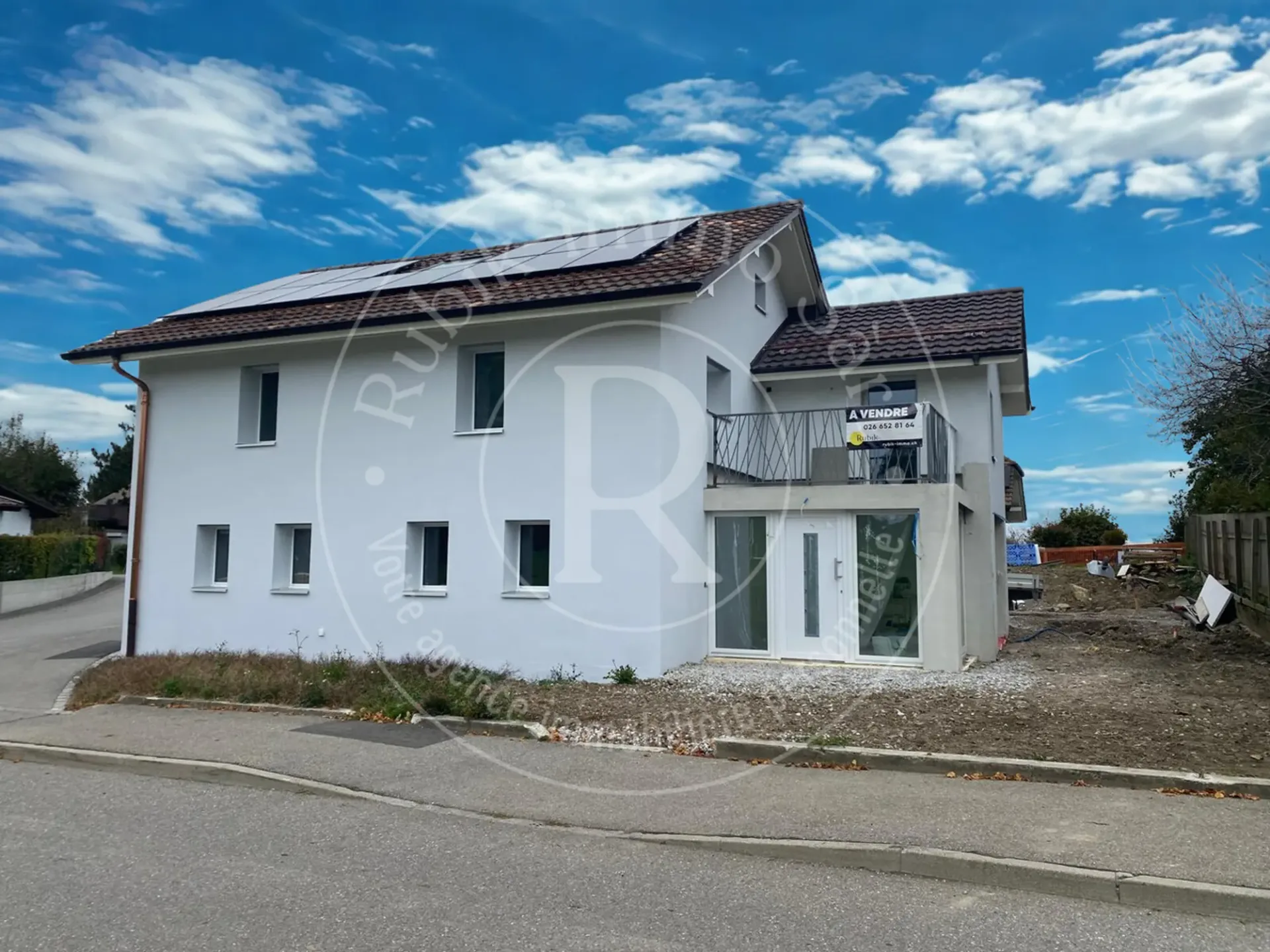 15 Minuten von Vevey: Renovierte 5.5-Zimmer-Villa!
