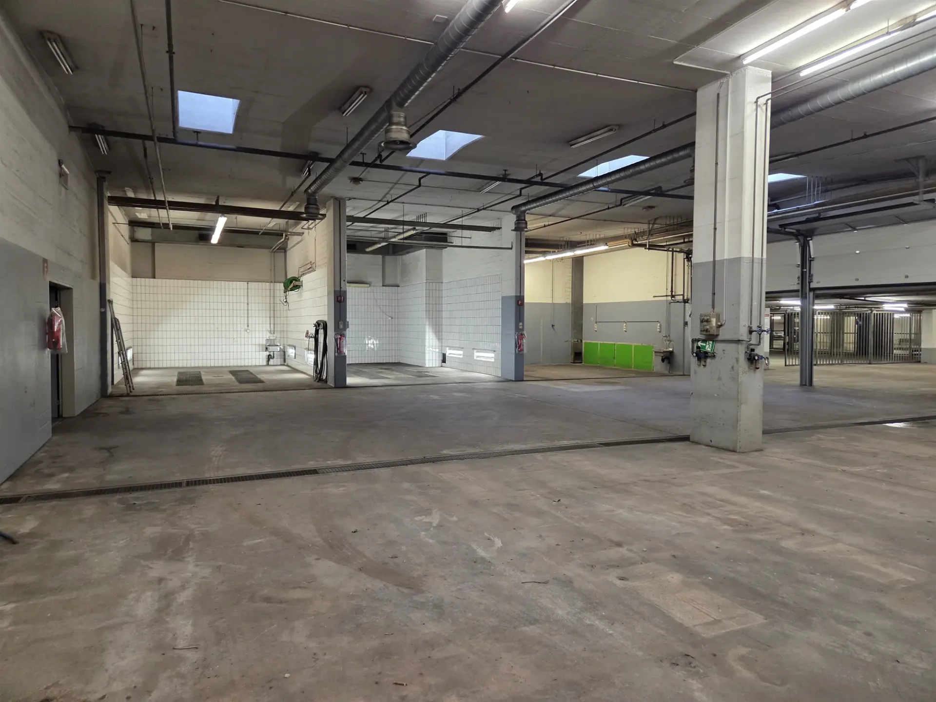 Werkstatt/Lagerhalle zu vermieten