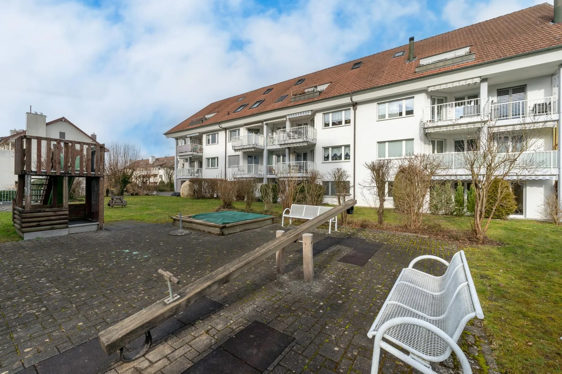 Ältere  4 ½ - Zimmer – Eigentumswohnung in aufstrebendem Wohnquartier