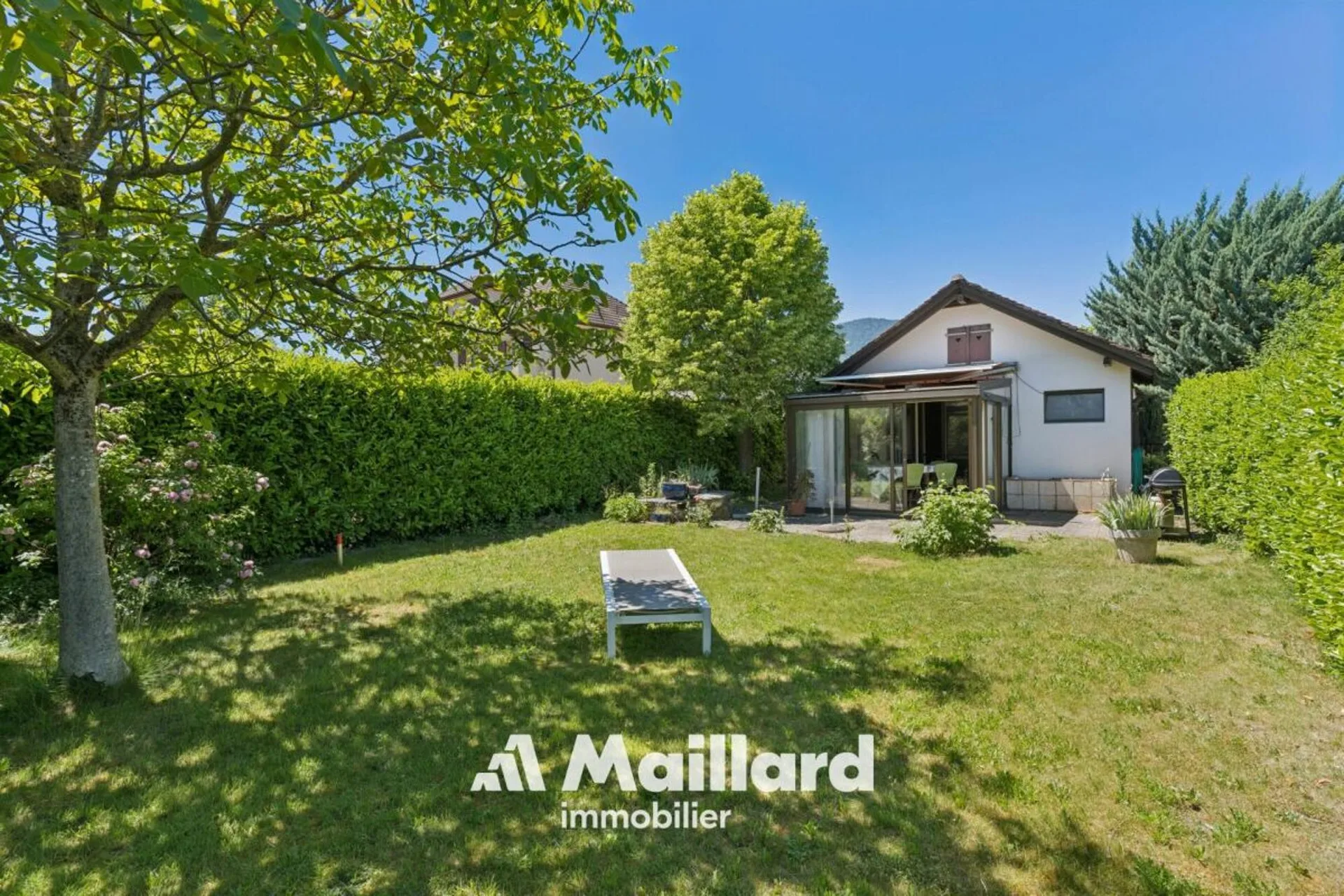 Cortaillod - Maison de village individuelle avec garage