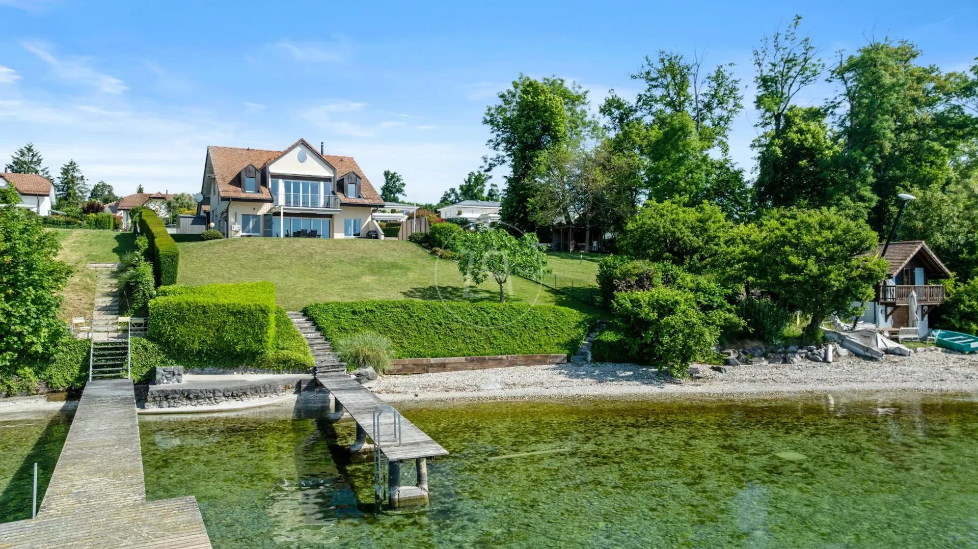 Seltenes Villa mit Strand in St-Prex
