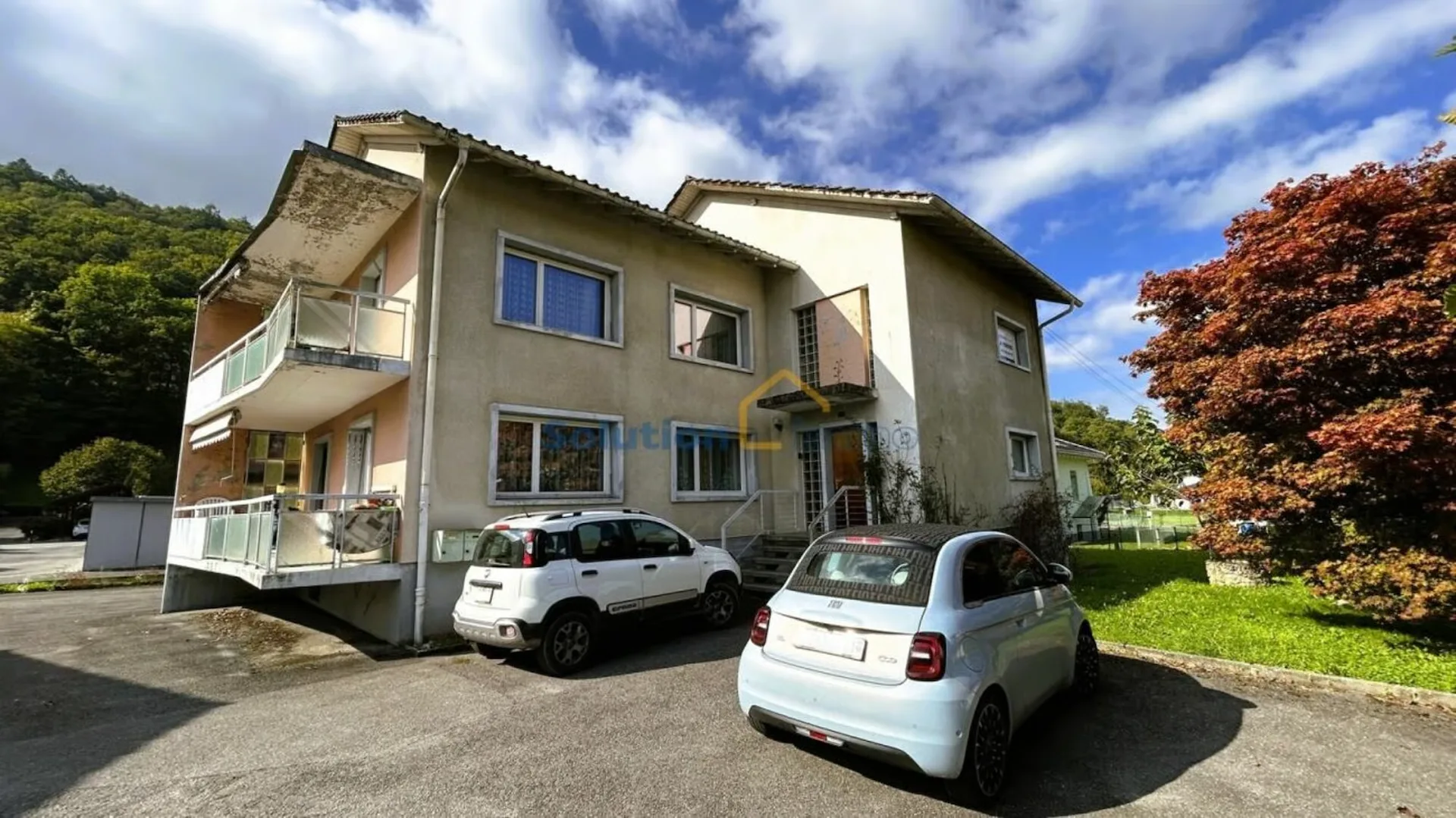 Villa mit 2 großen Wohnungen, nahe Zentrum