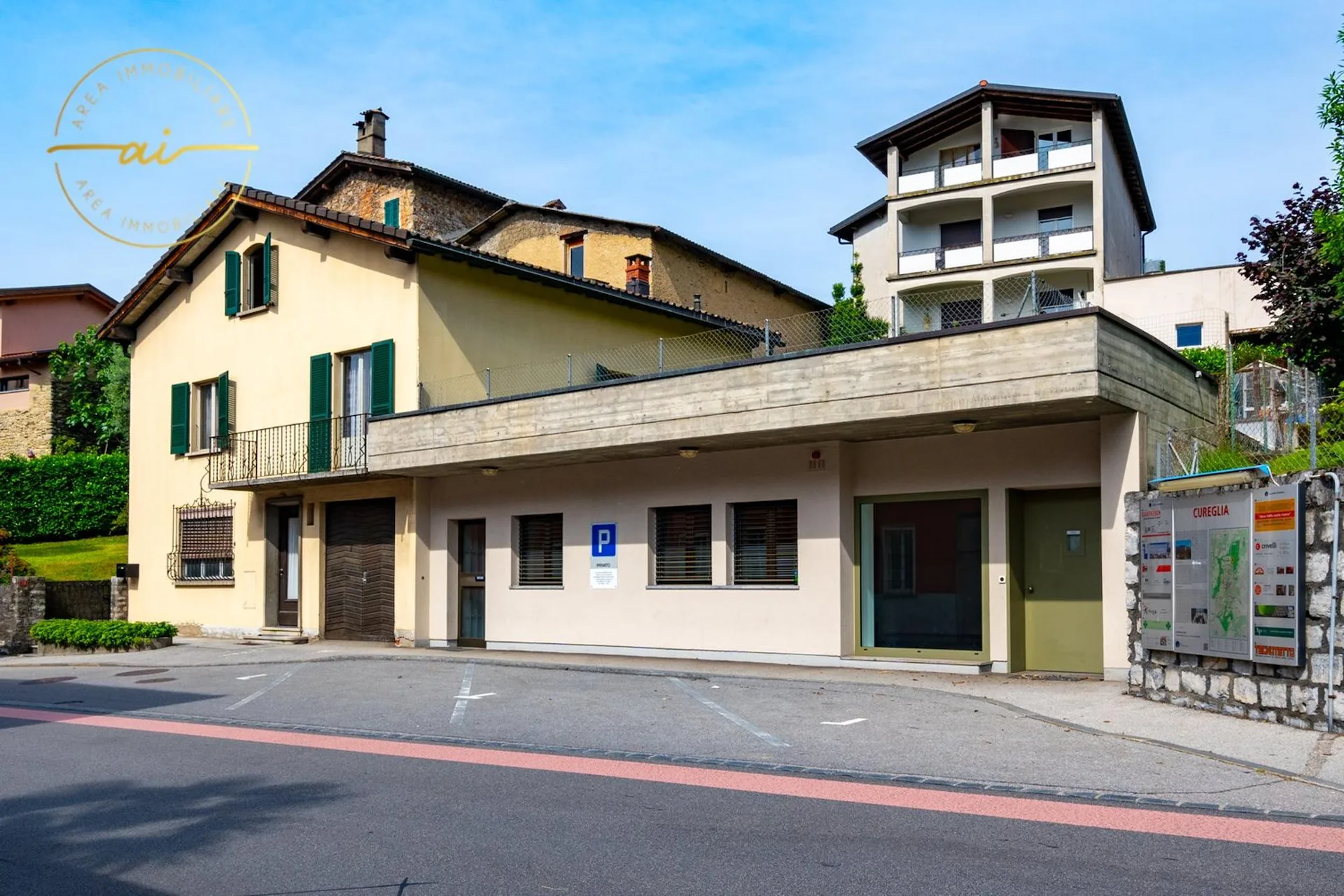 Einfamilienhaus mit angeschlossenem Gewerberaum