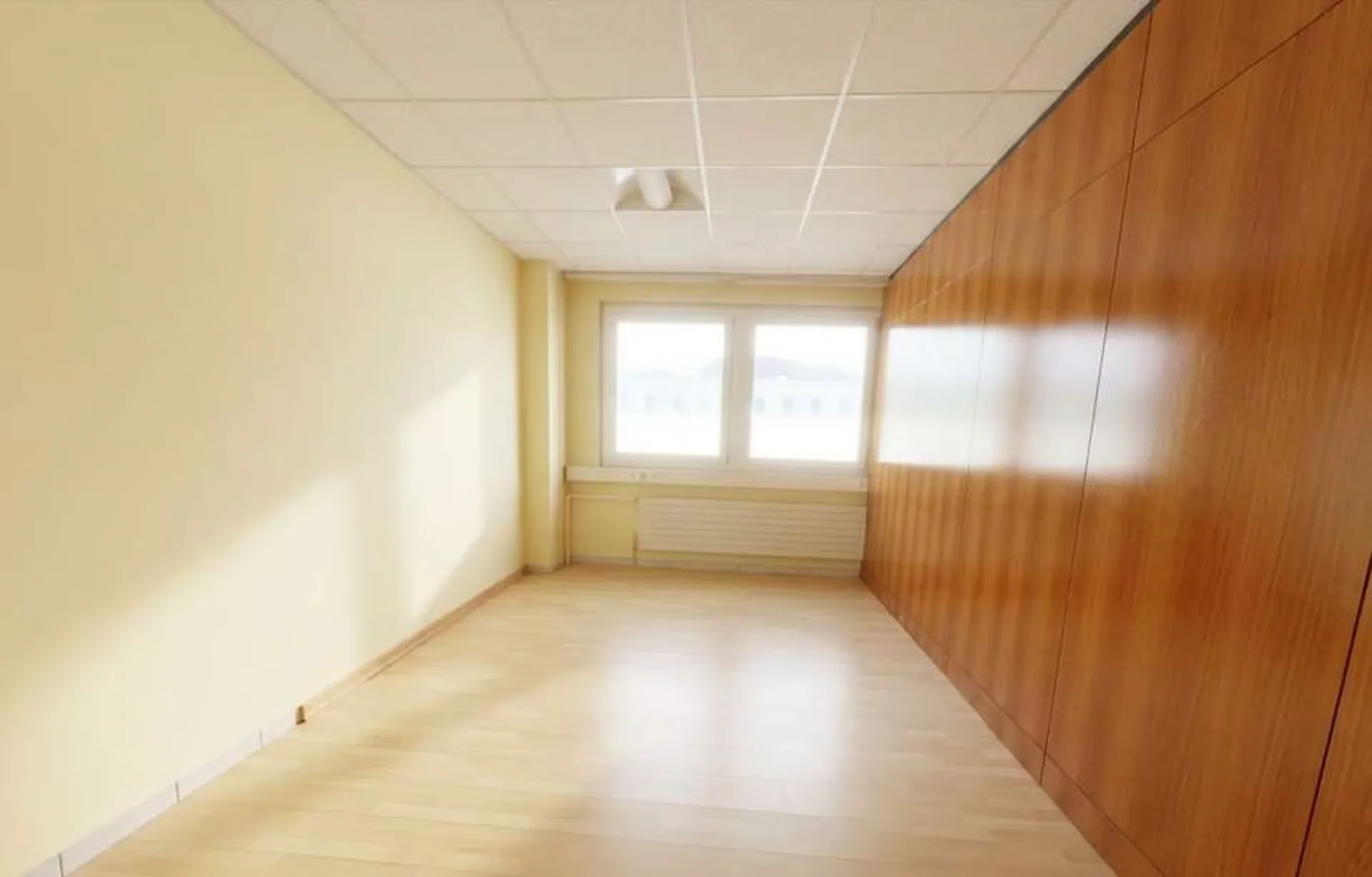 Büro- oder Gewerbefläche zu vermieten - Manno