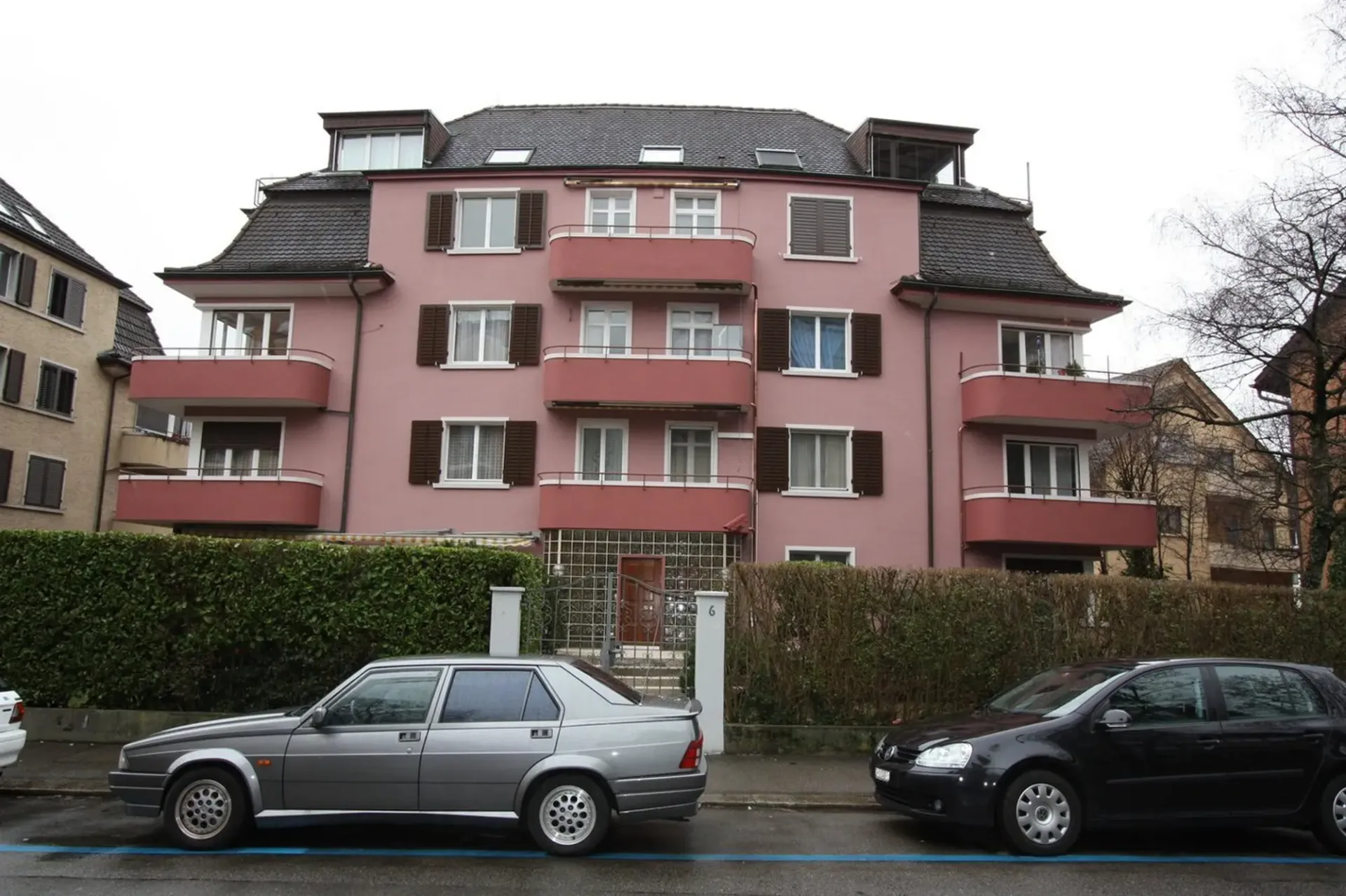 Stadtleben und Ruhe vereint: Attraktive 2.5-Zimmerwohnung mit Balkon in 8003 Zürich