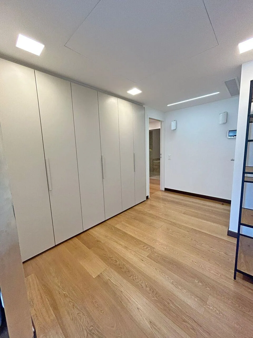 CANOBBIO Moderno appartamento 3.5 locali   vista lago,città, montagne