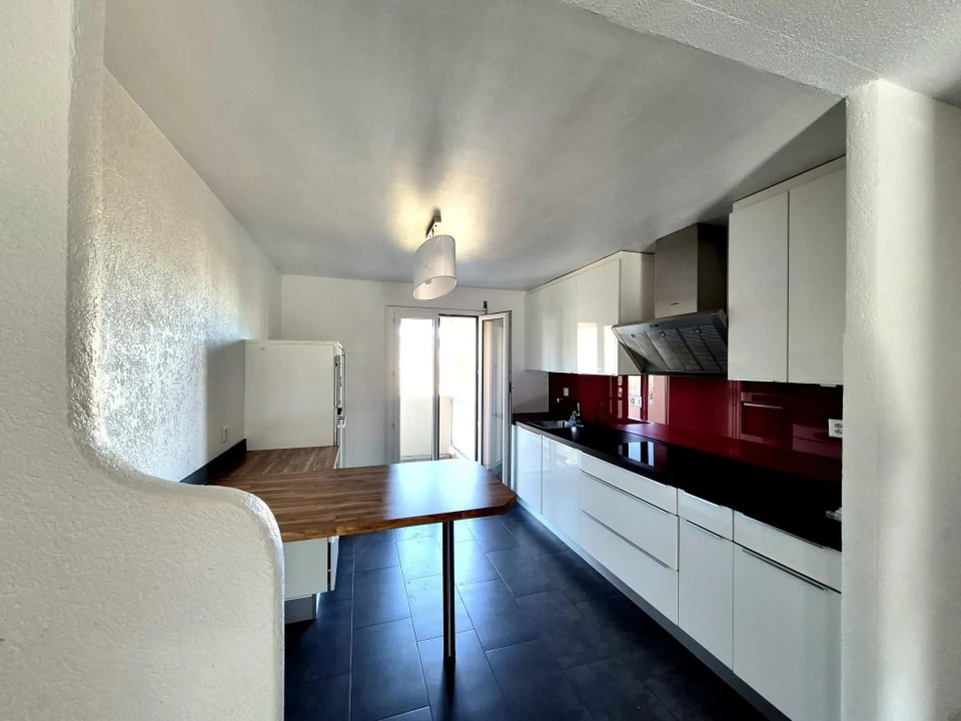 00078 - 5-room apartment on the 2nd floor, with 2 balconies, and an individual box. - Helvétie 48 - La Chaux-de-Fonds