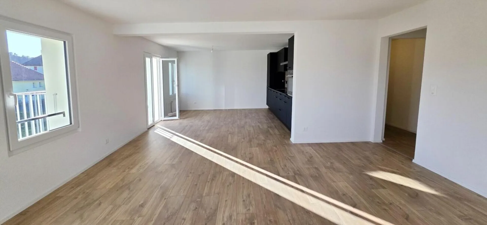 Prachtvolle renovierte 4,5-Zimmer-Wohnung mit Balkon in Montet