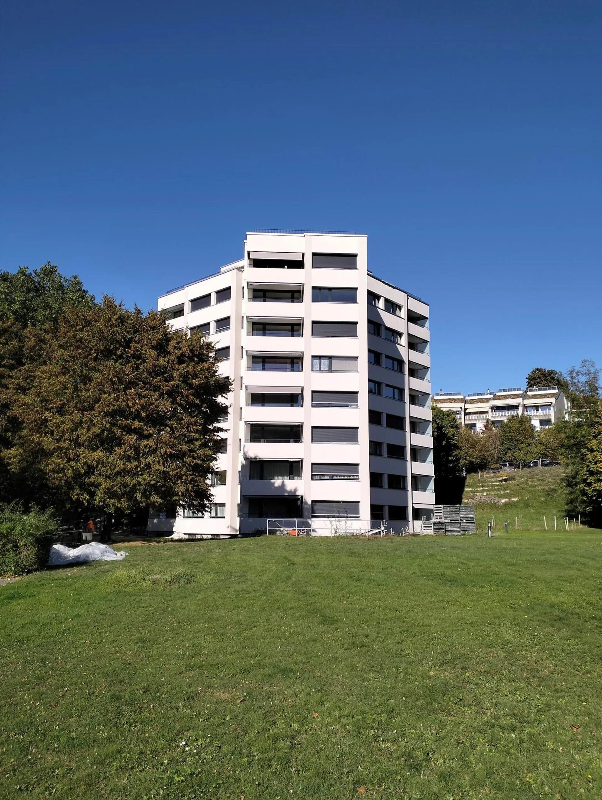 Ampio appartamento di 2,5 locali con vista panoramica!