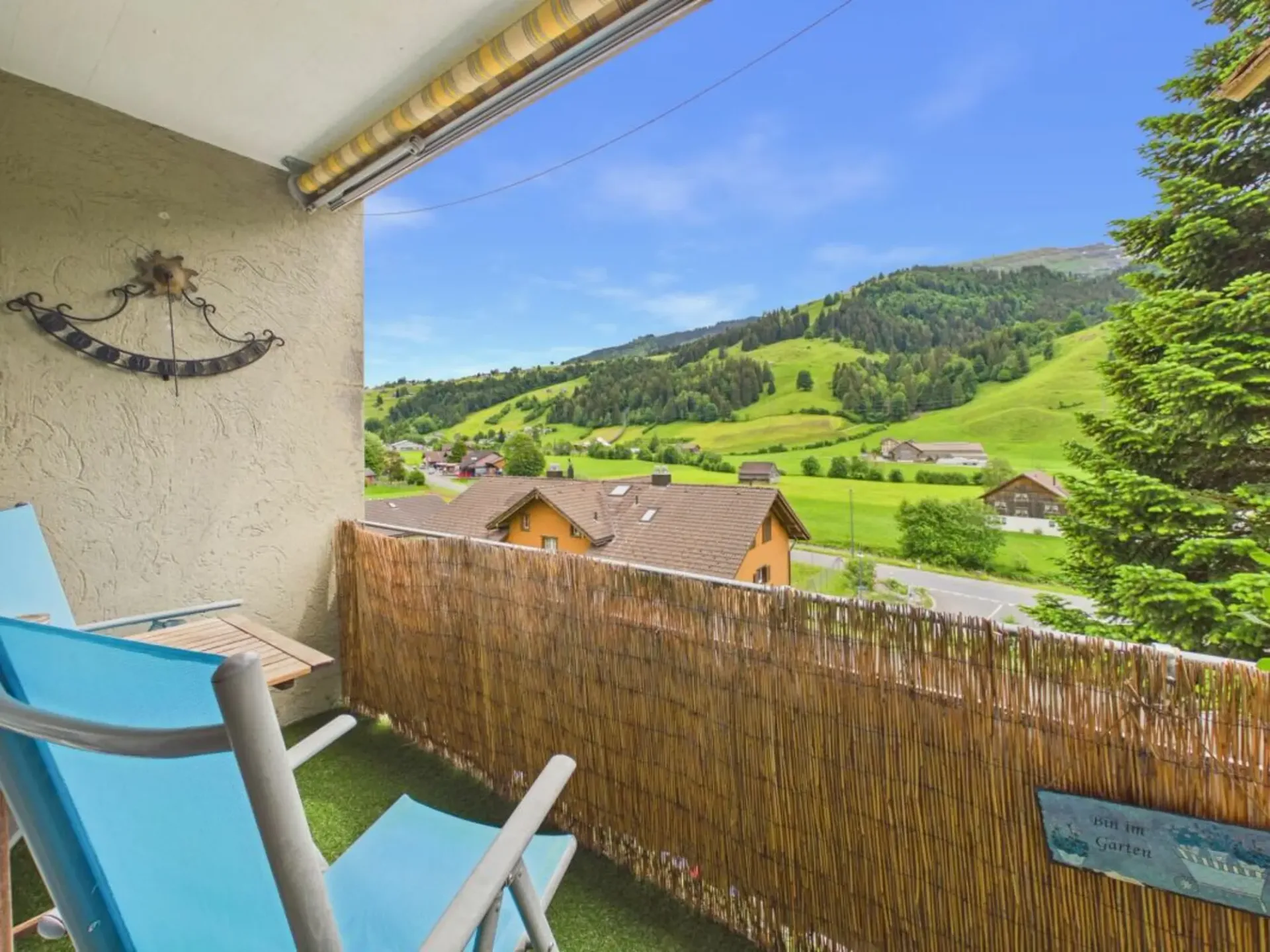 Wohnen im Grünen - Helle Wohnung im Obertoggenburg