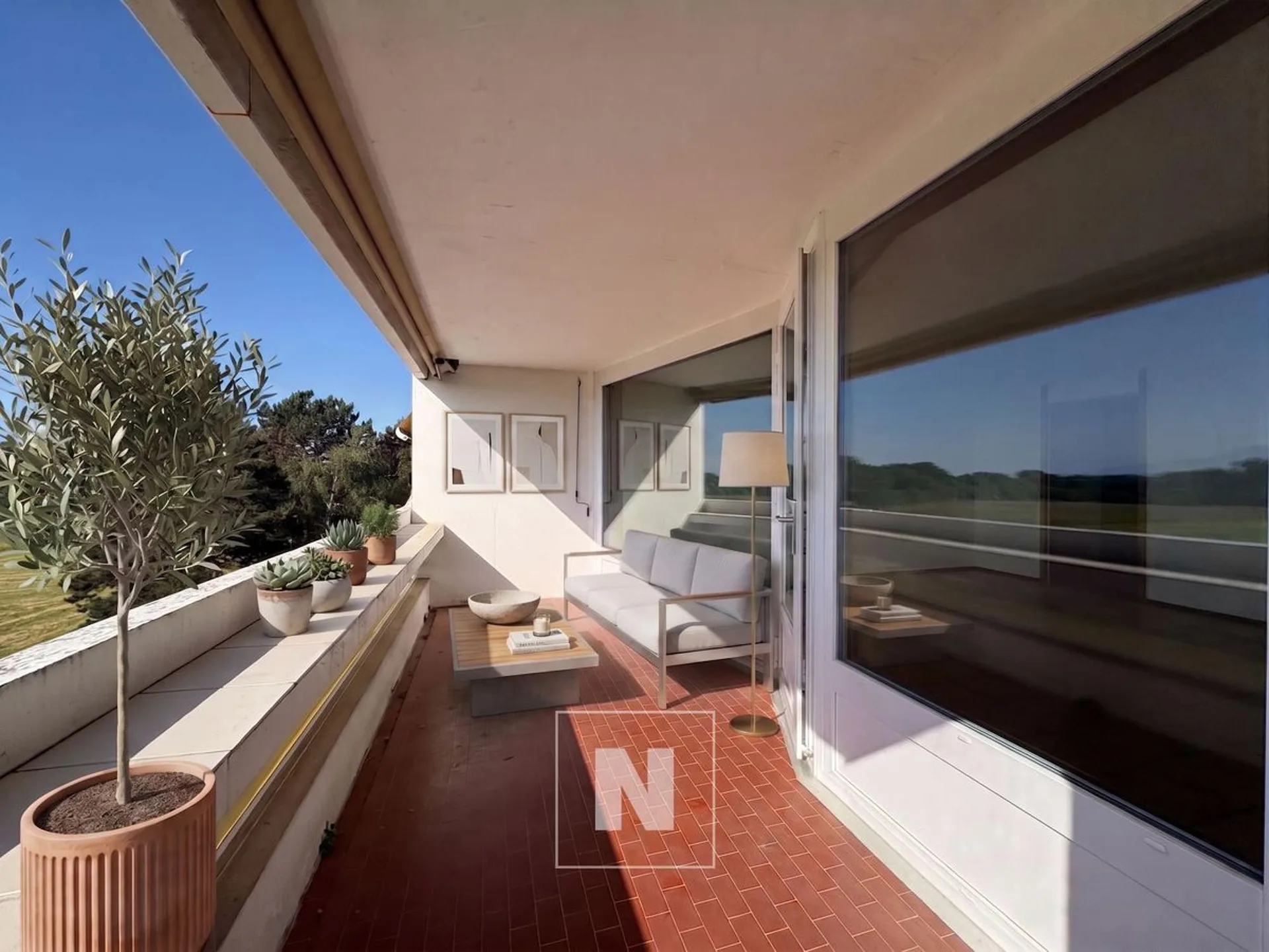 Appartement de 3.5 pièces d'environ 95 m2 avec balcon !
