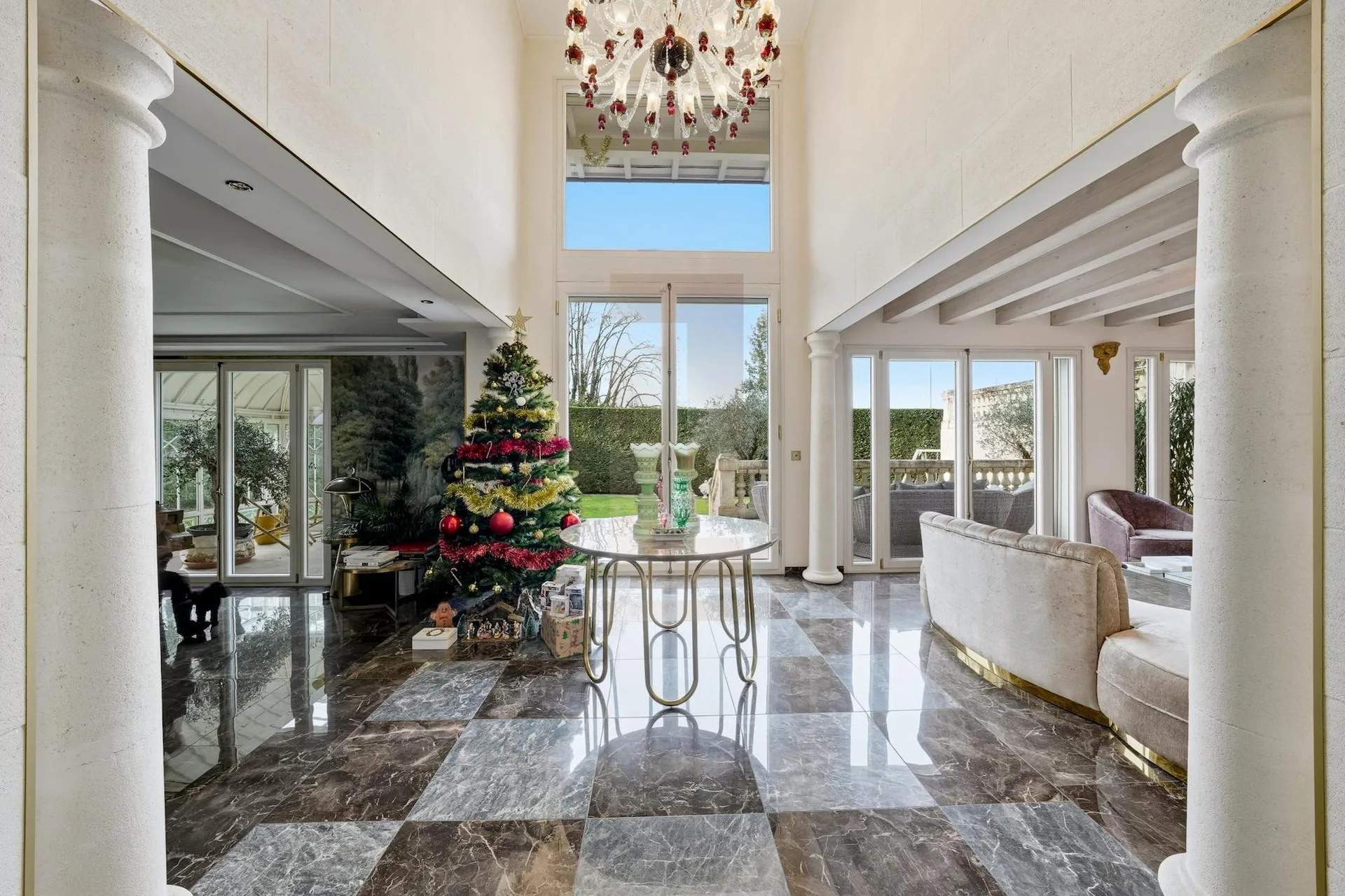 Exclusivité: Magnifique villa classique proche du golf