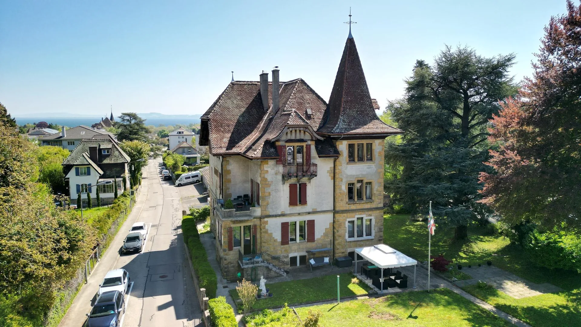 Schönes Apartment mit Garten in einem Herrenhaus