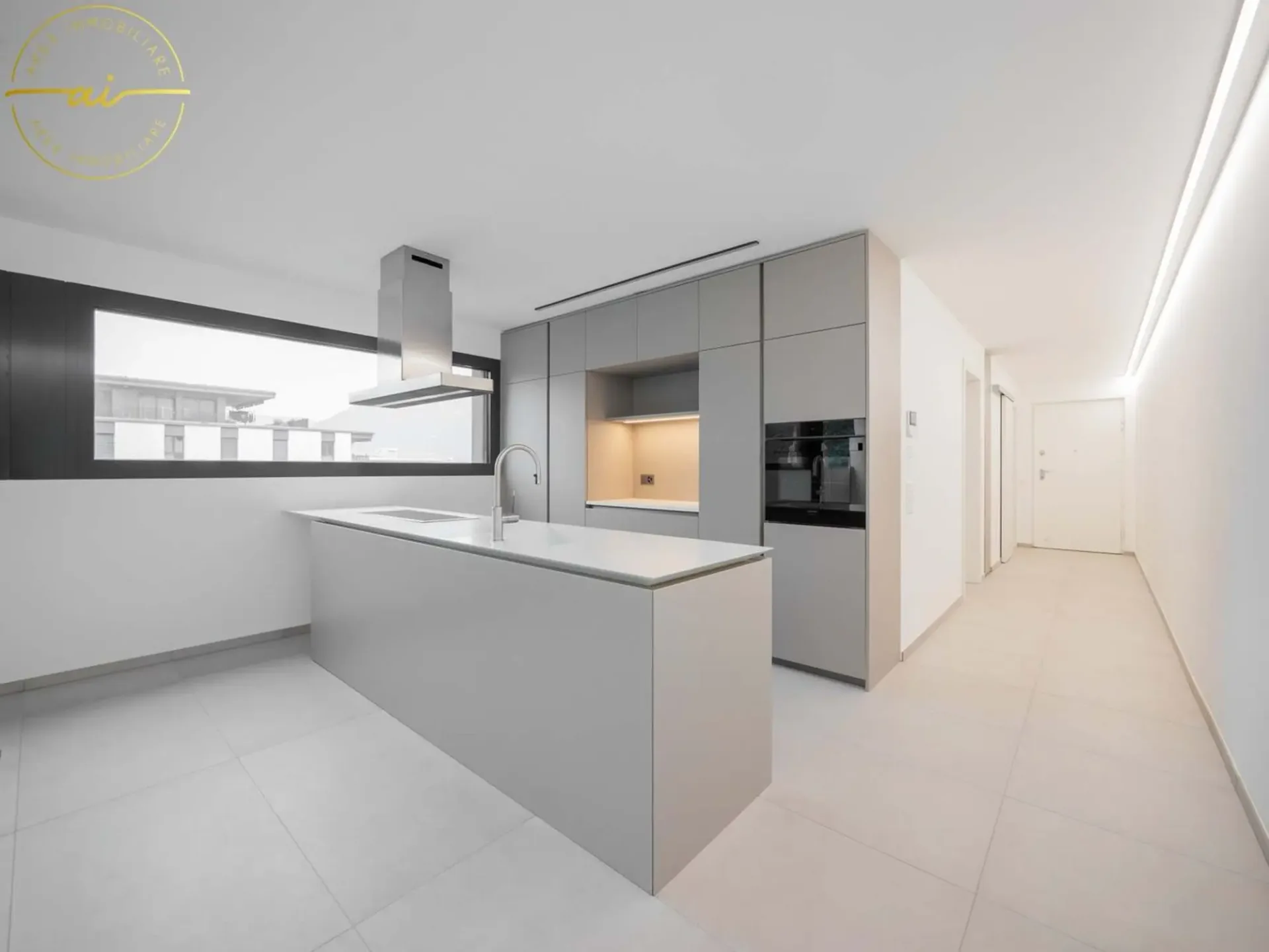 ELEGANTE APPARTAMENTO 2,5 LOCALI CON FINITURE DI PREGIO